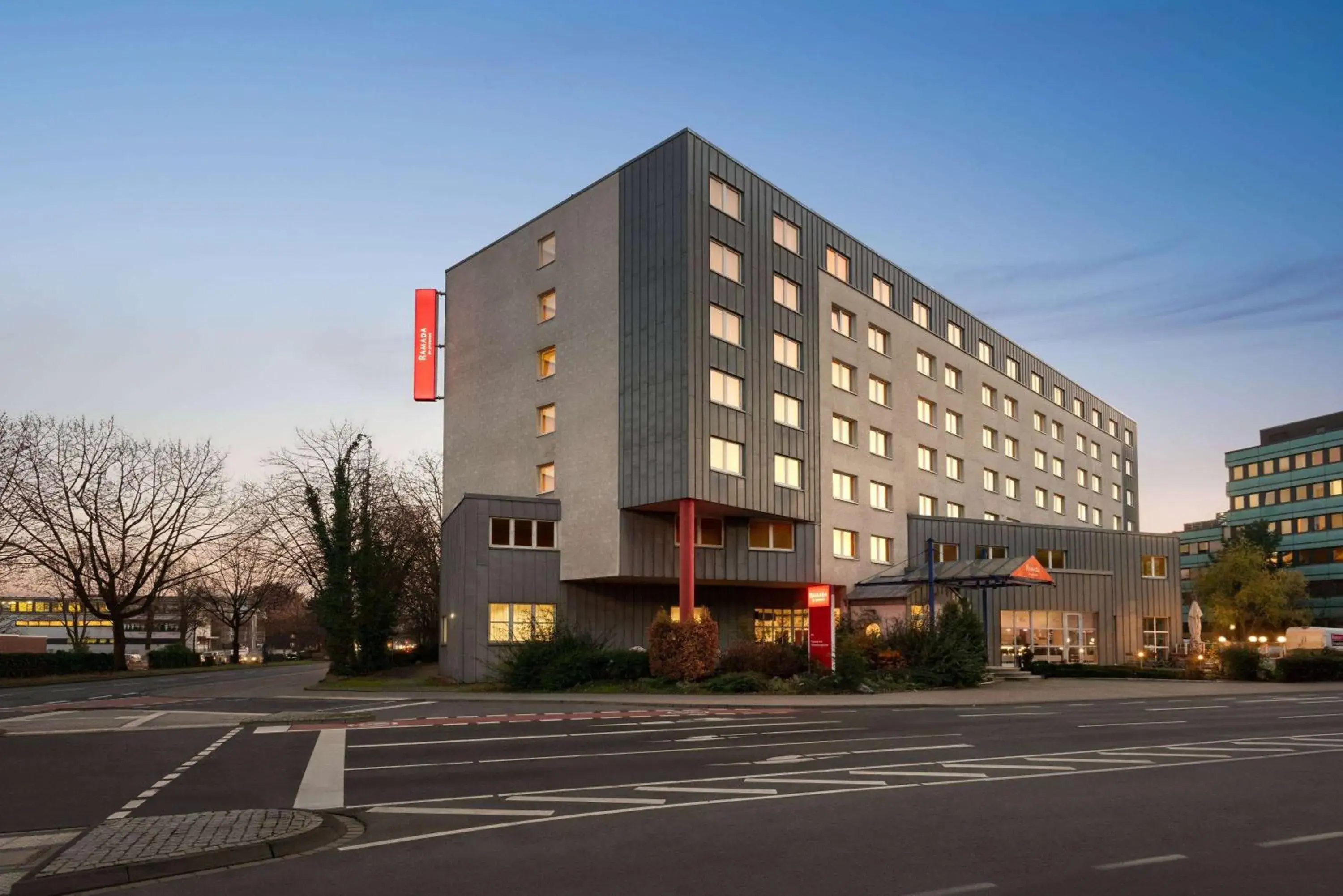 Property building in Ramada by Wyndham Bottrop City Property building in Ramada by Wyndham Bottrop City