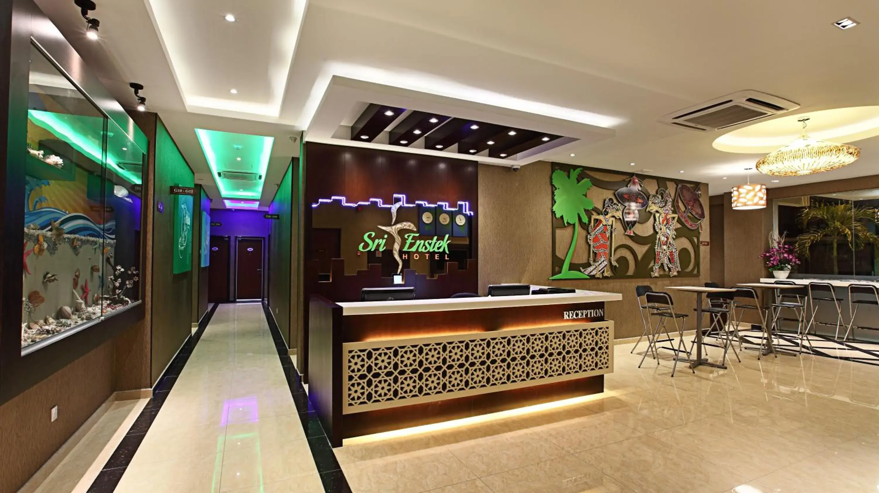 Lobby or reception in Sri Enstek Hotel KLIA, KLIA 2 & F1 Lobby or reception in Sri Enstek Hotel KLIA, KLIA 2 & F1
