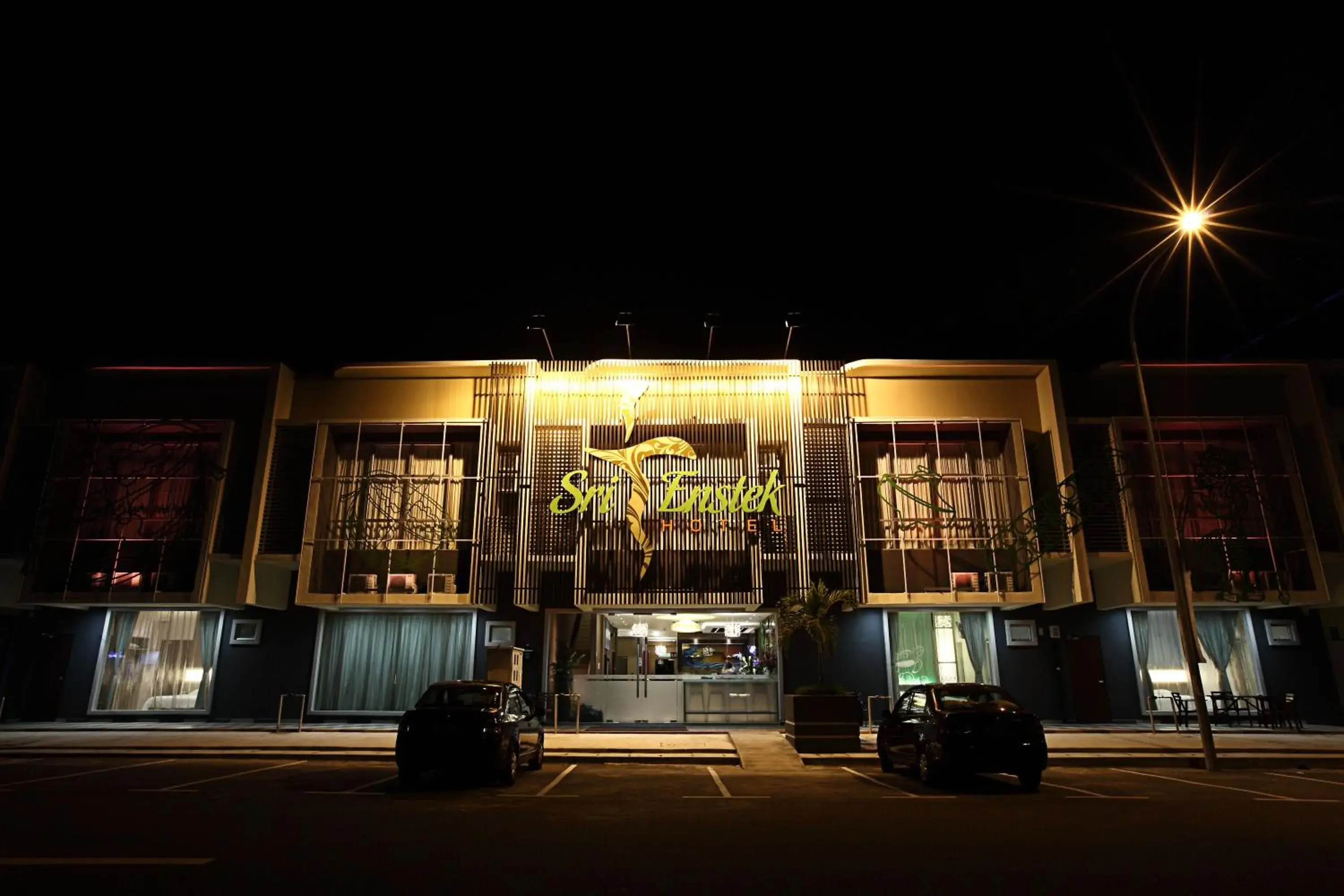 Facade/entrance in Sri Enstek Hotel KLIA, KLIA 2 & F1 Facade/entrance in Sri Enstek Hotel KLIA, KLIA 2 & F1