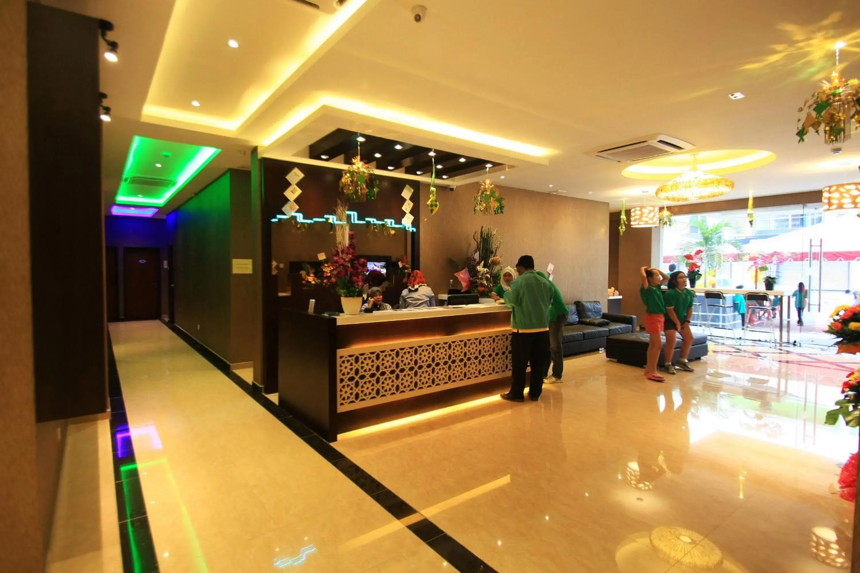 Lobby or reception in Sri Enstek Hotel KLIA, KLIA 2 & F1 Lobby or reception in Sri Enstek Hotel KLIA, KLIA 2 & F1