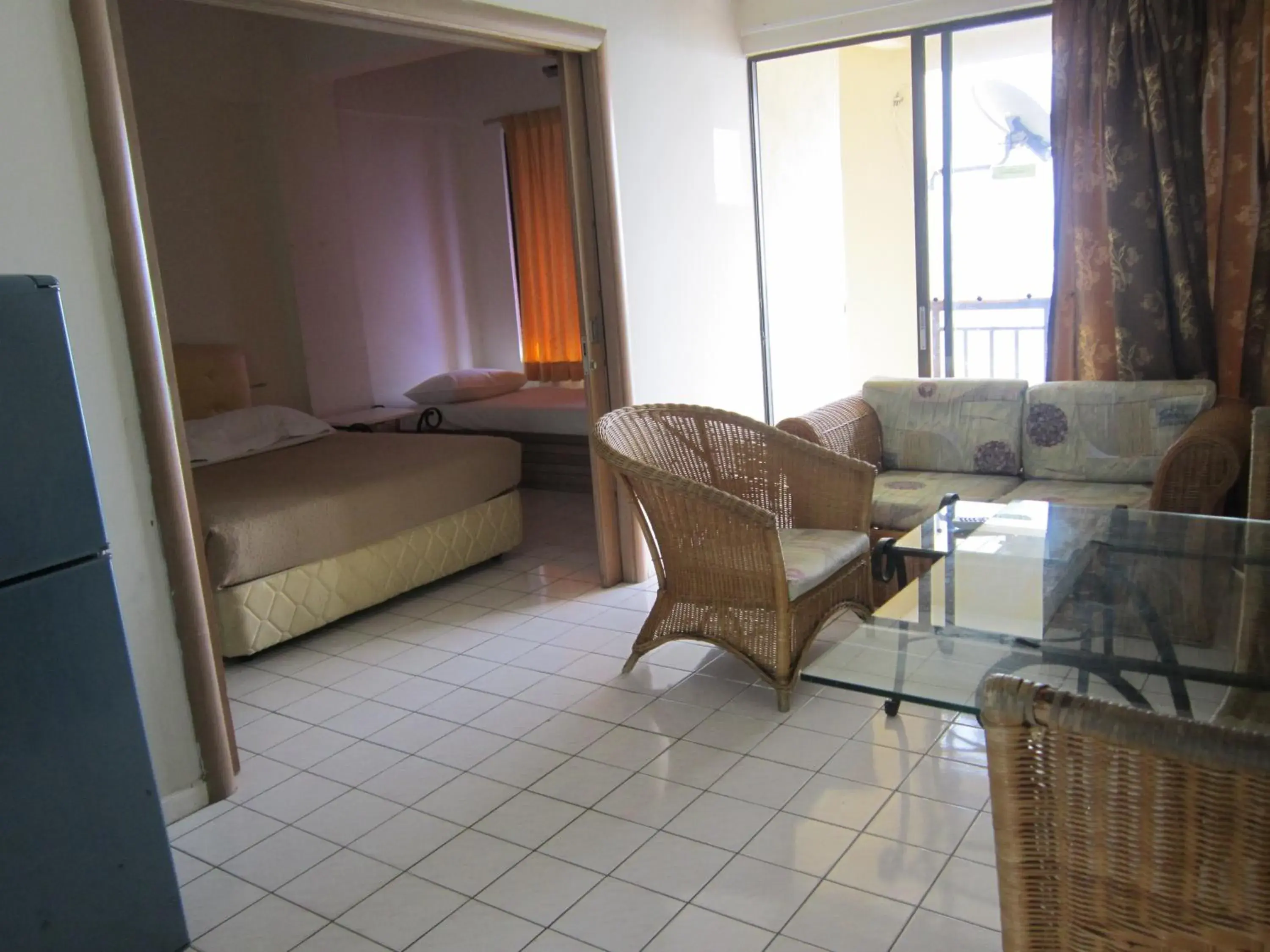 Bed in Paradise Lagoon Apartment Bed in Paradise Lagoon Apartment