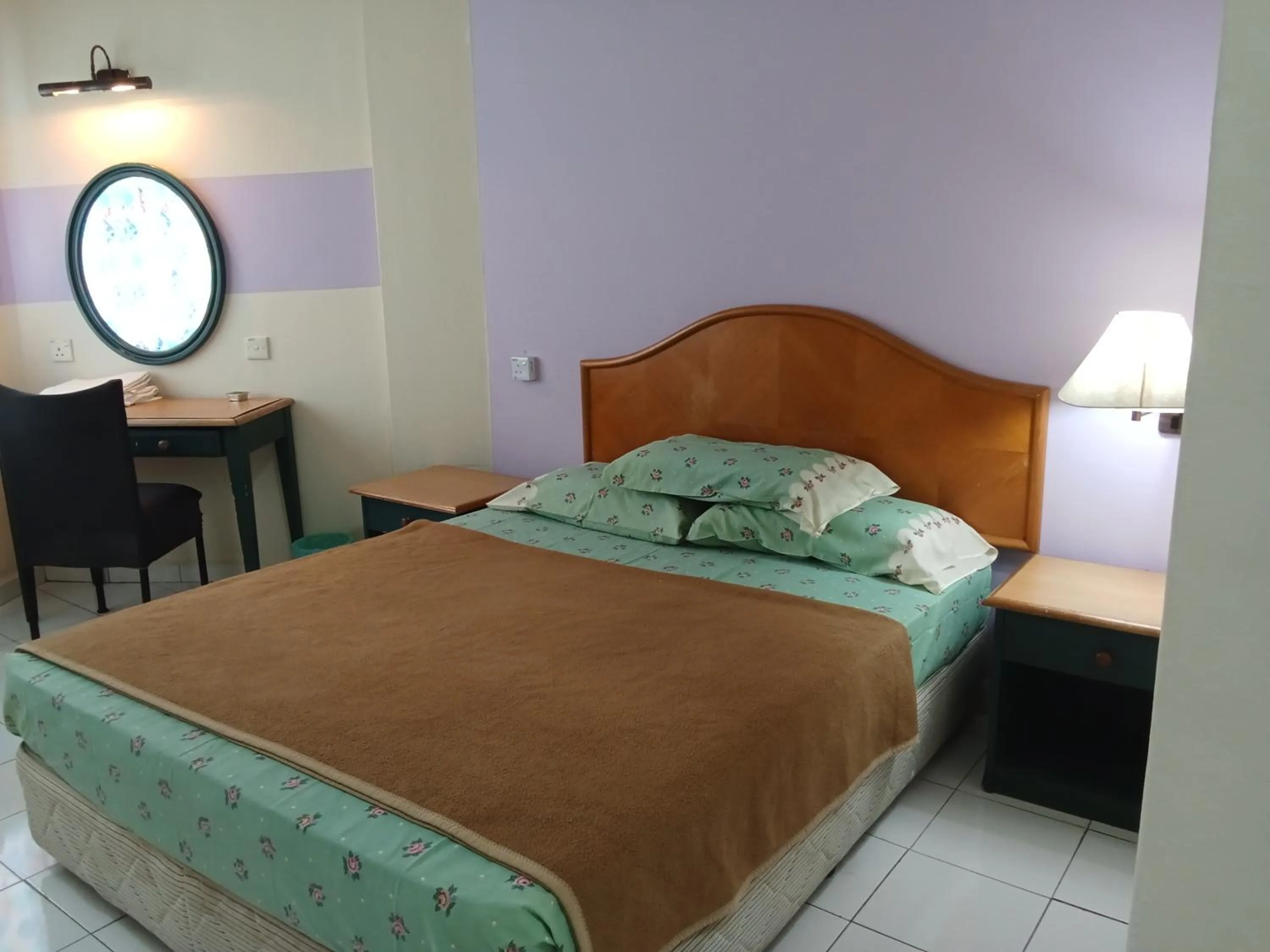 Bed in Seri Bulan Condo