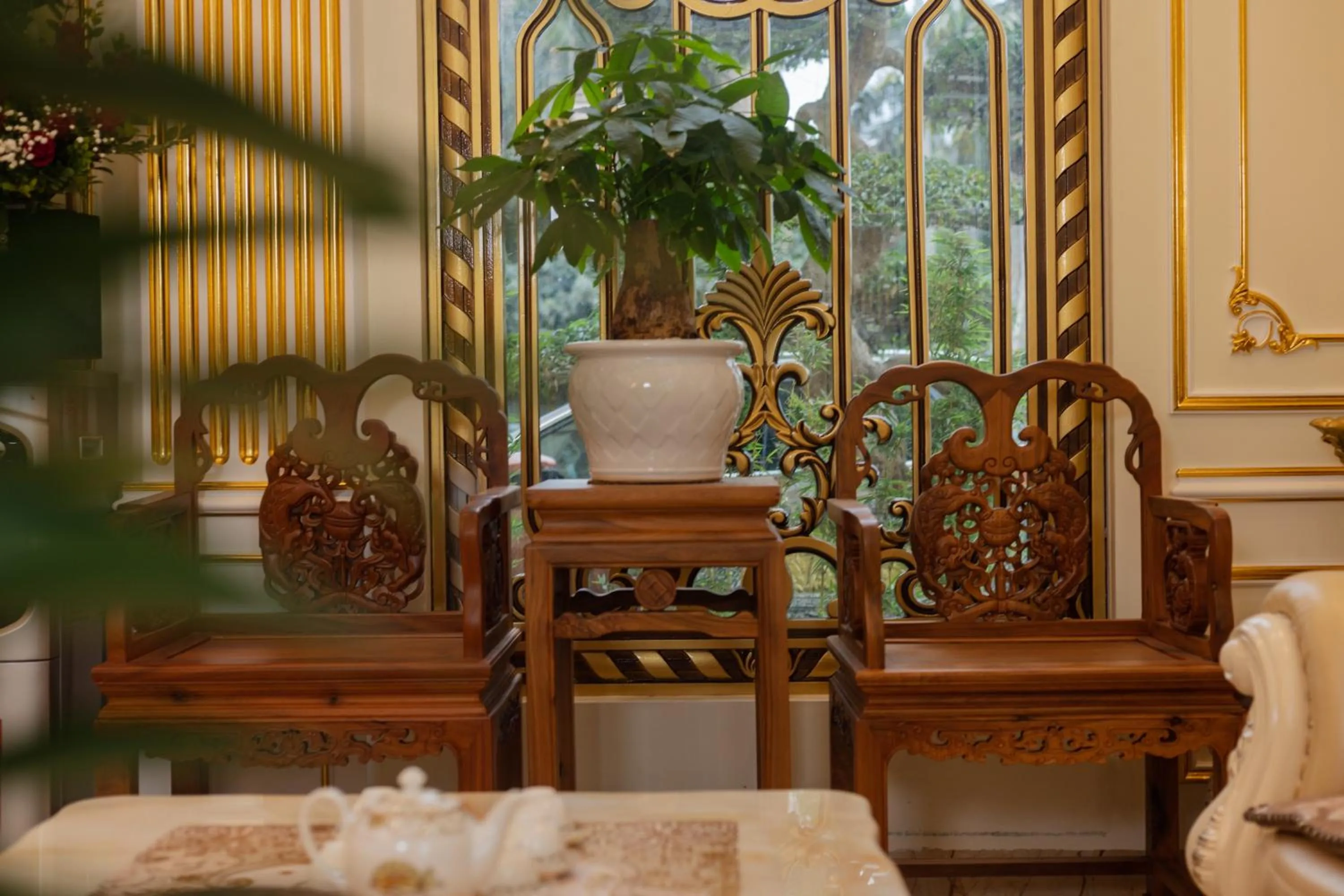 Lobby or reception in Cẩm Bình Hotel