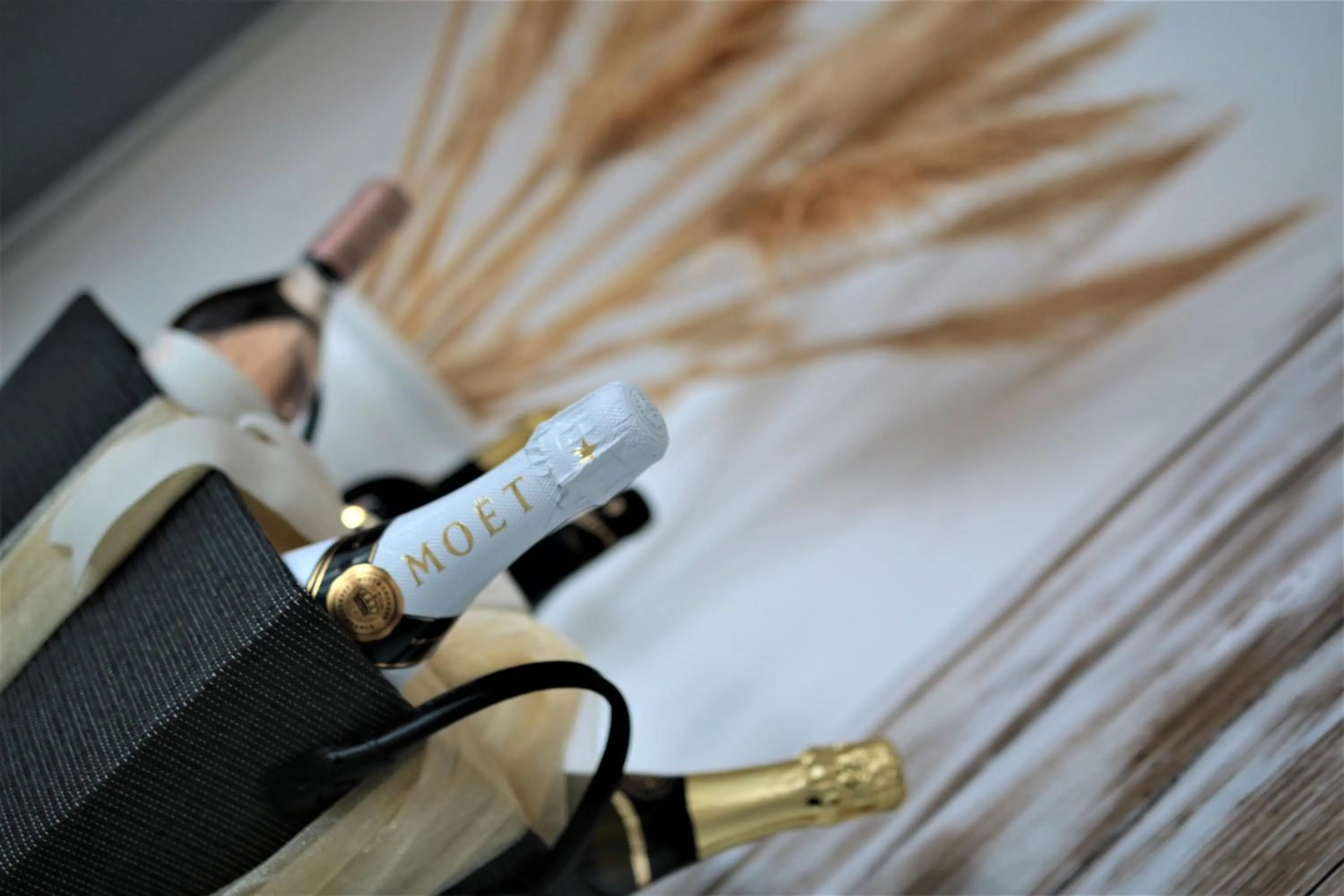 Drinks in Parian Lithos Residence