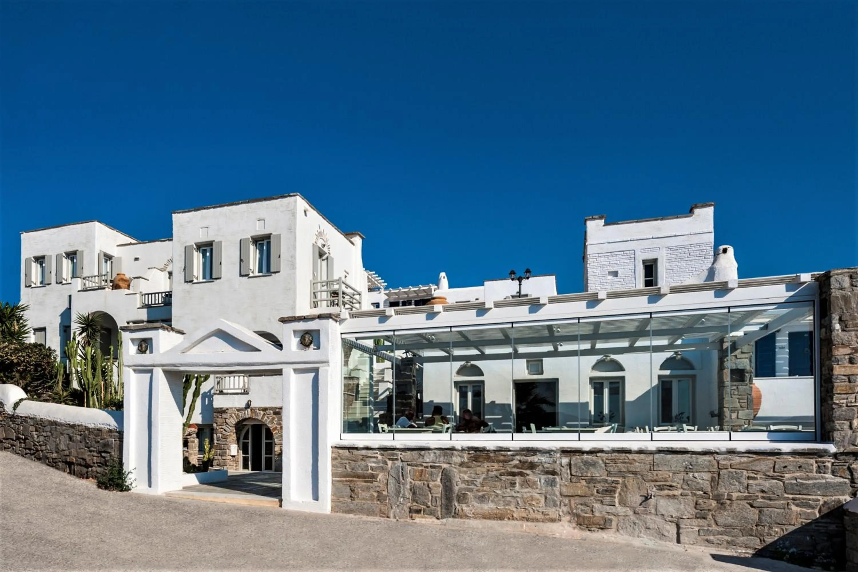 Facade/entrance in Parian Lithos Residence