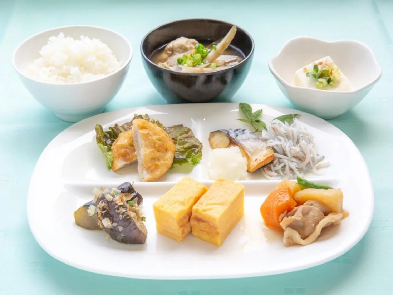 Buffet breakfast in Kuretake-INN HAMANAKO