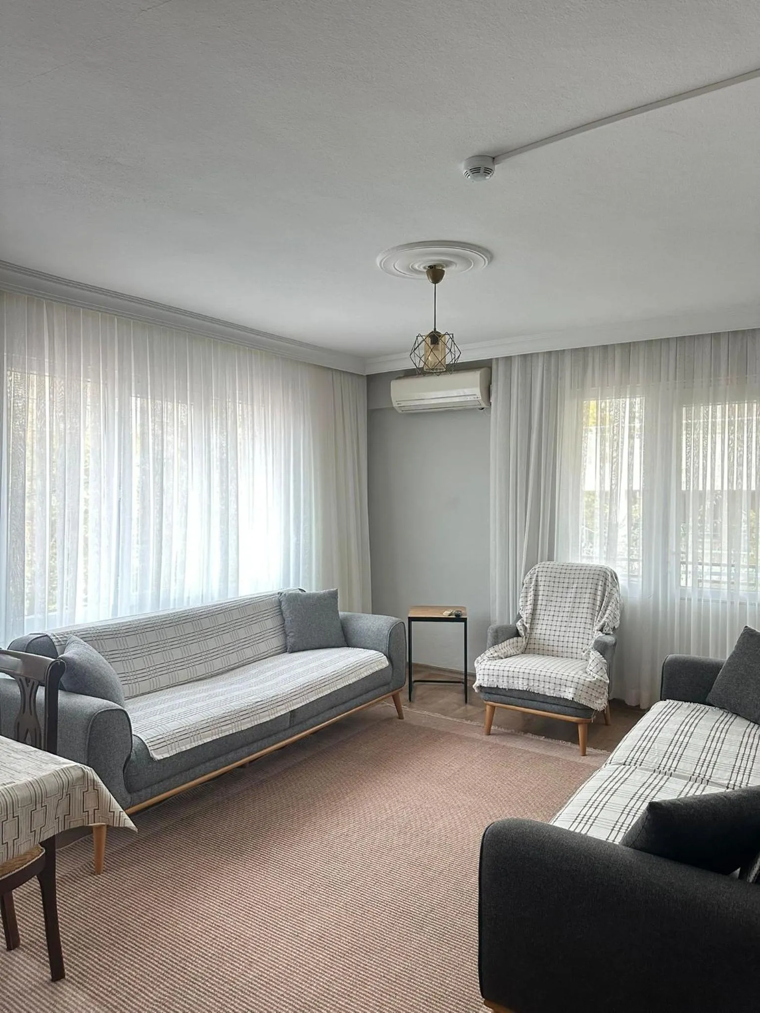 Living room, Bed in Yade Apart Pension