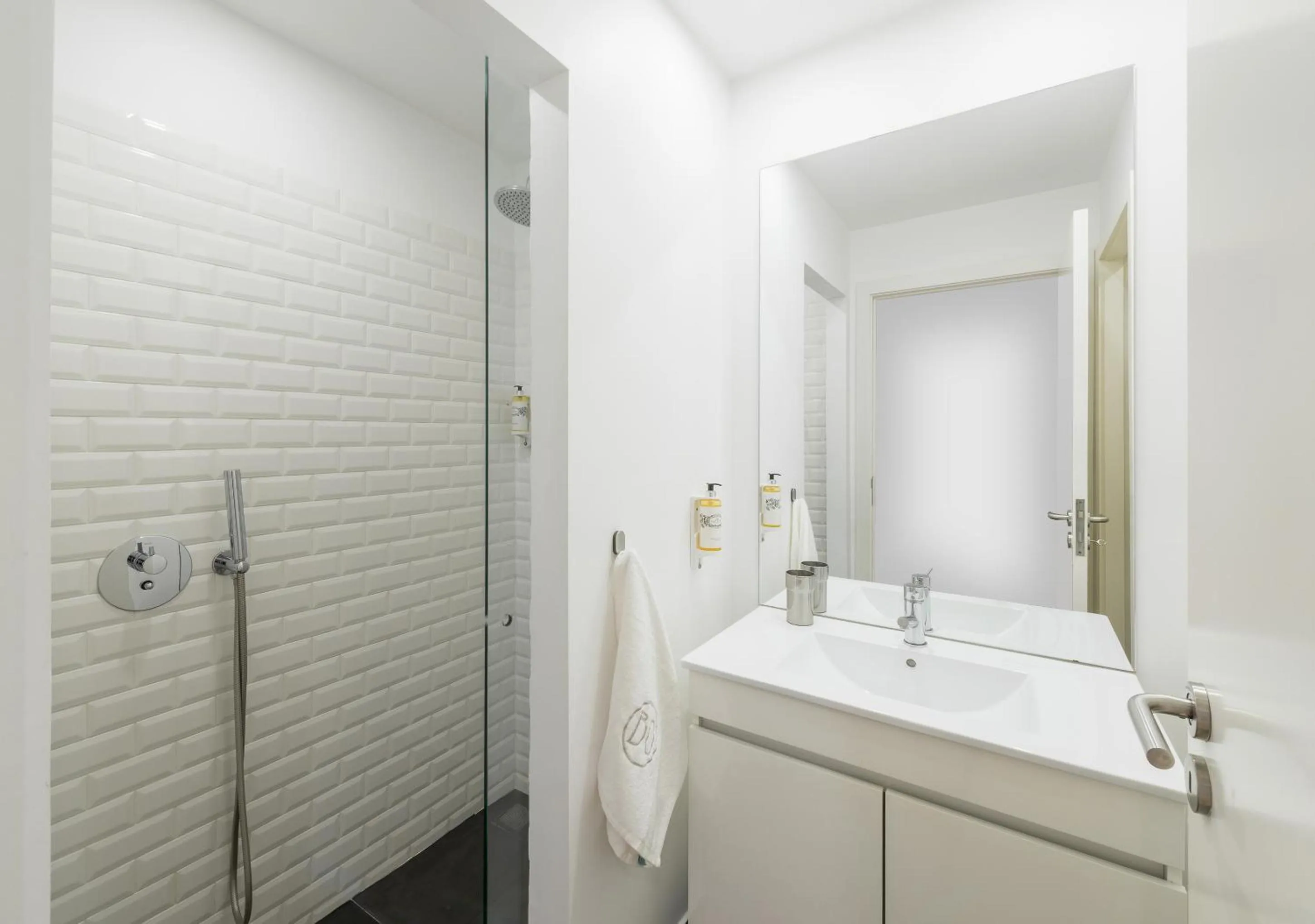 Bathroom in Oporto Comfort Dom Hugo - Historic Apartments