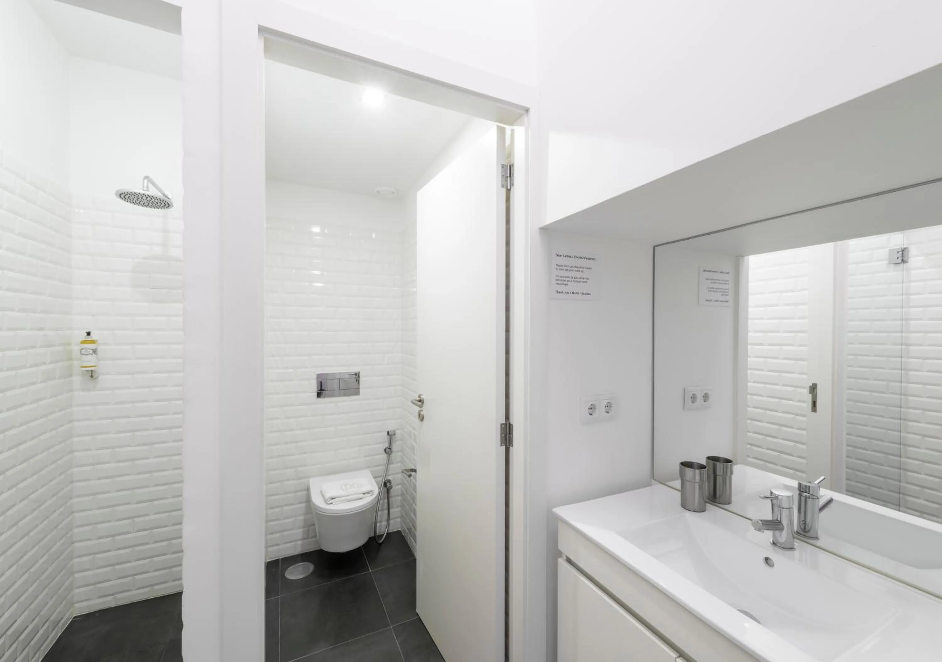 Bathroom in Oporto Comfort Dom Hugo - Historic Apartments