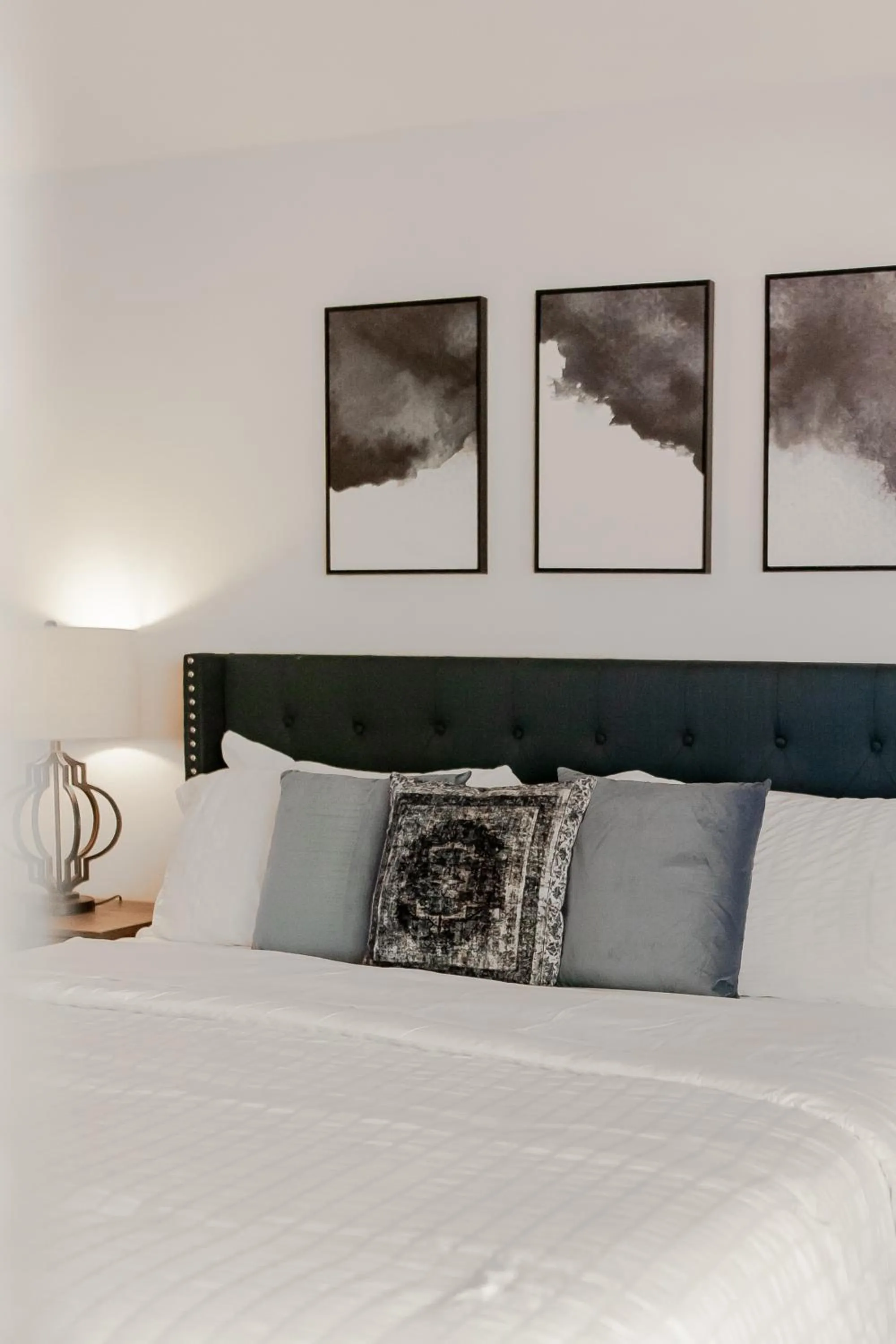 Bed in PRESIDENTIAL SUITE MOUNTAIN/LAKE VIEWS w/HEATED POOLS- PGA WEST