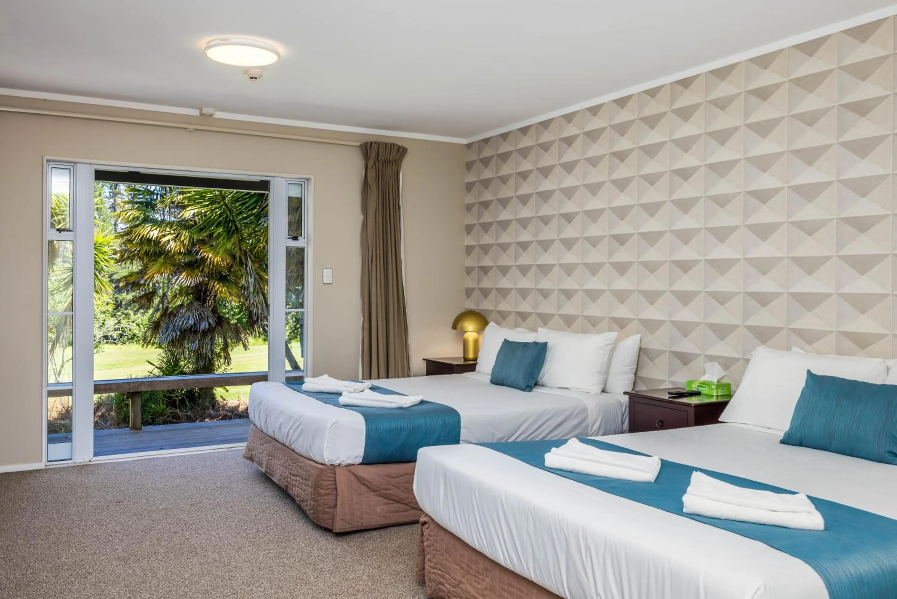 Family in Northridge Golf Resort