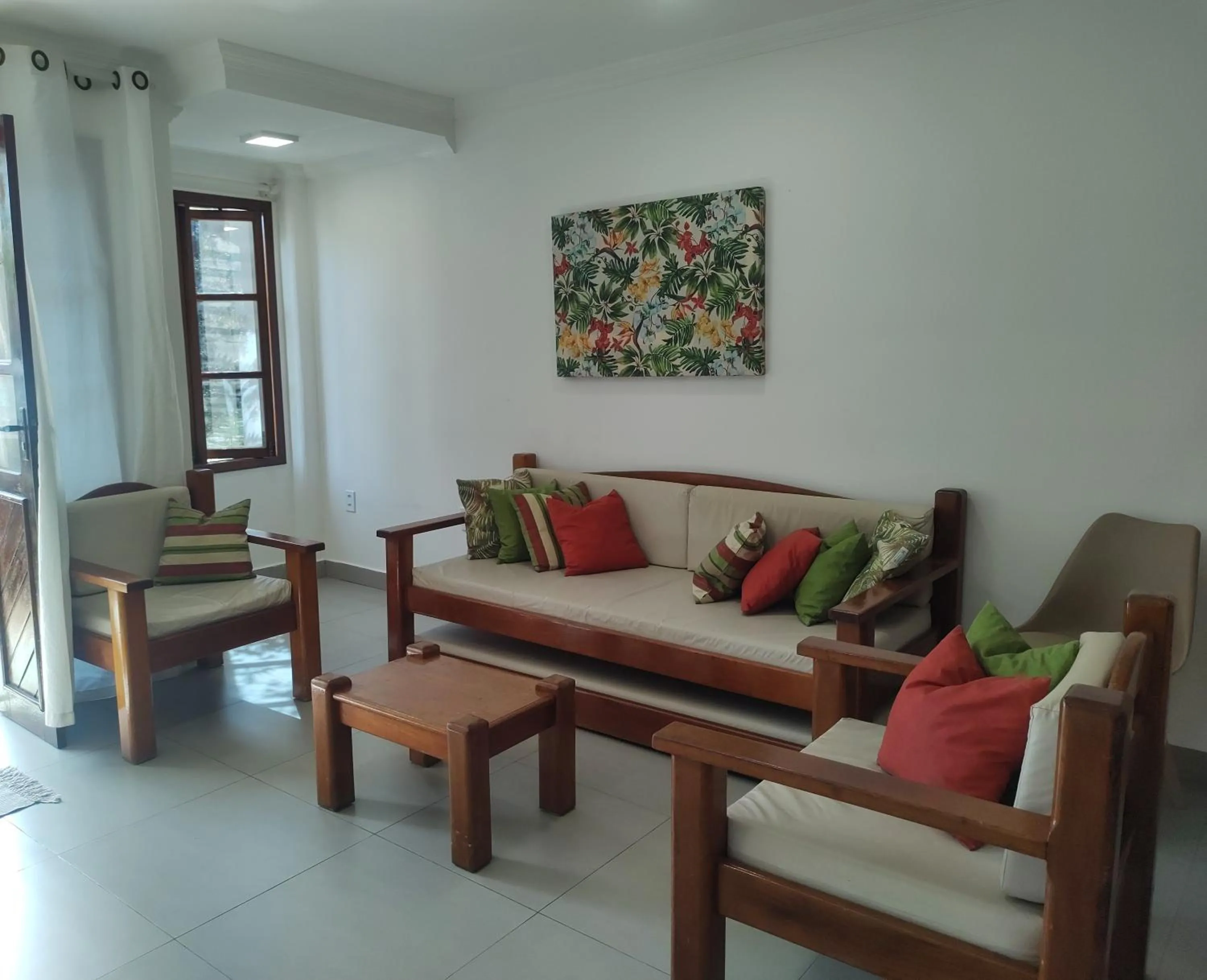 Living room in Casa Praia de Taperapuan em Porto