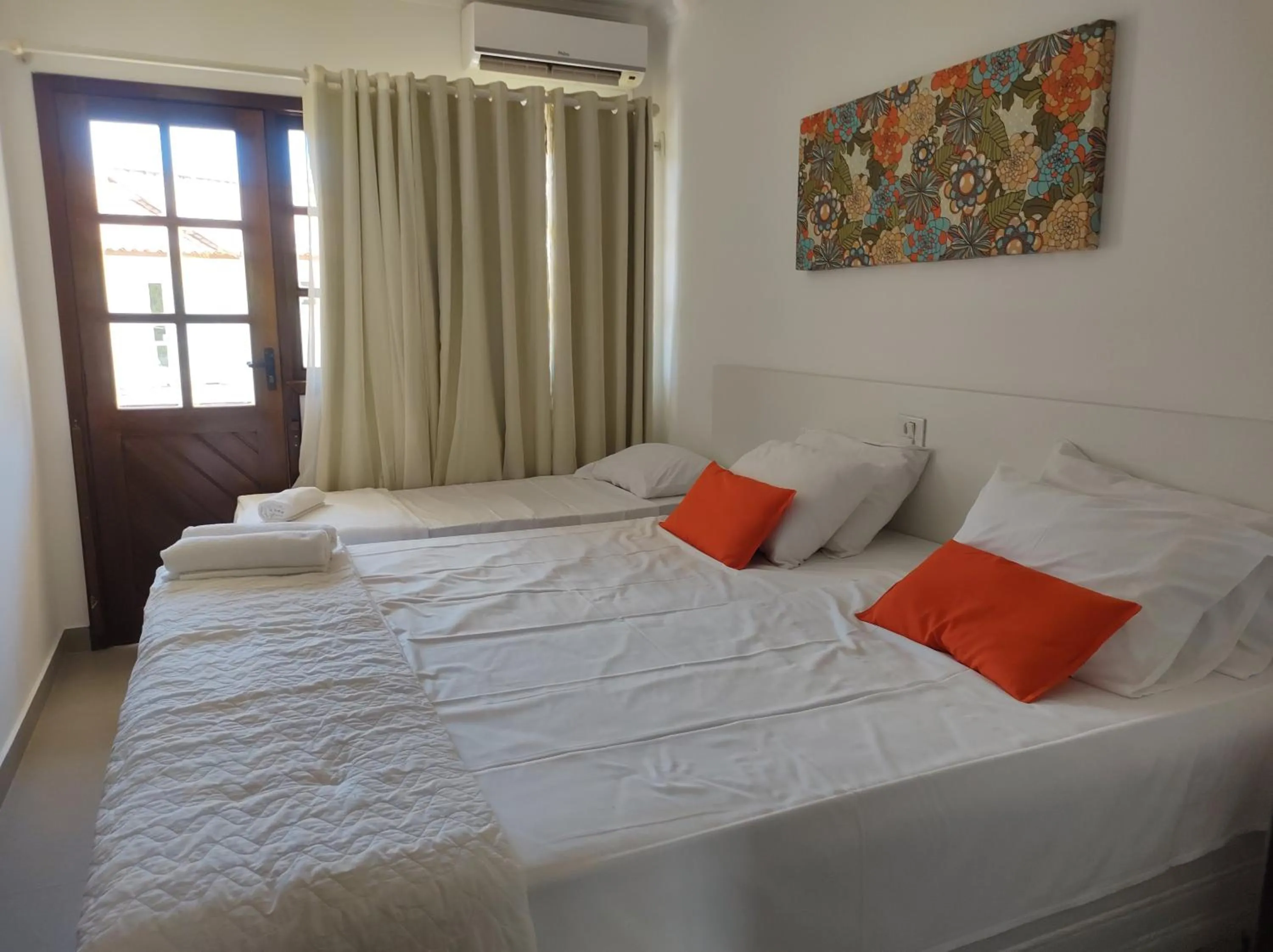 Bedroom, Bed in Casa Praia de Taperapuan em Porto