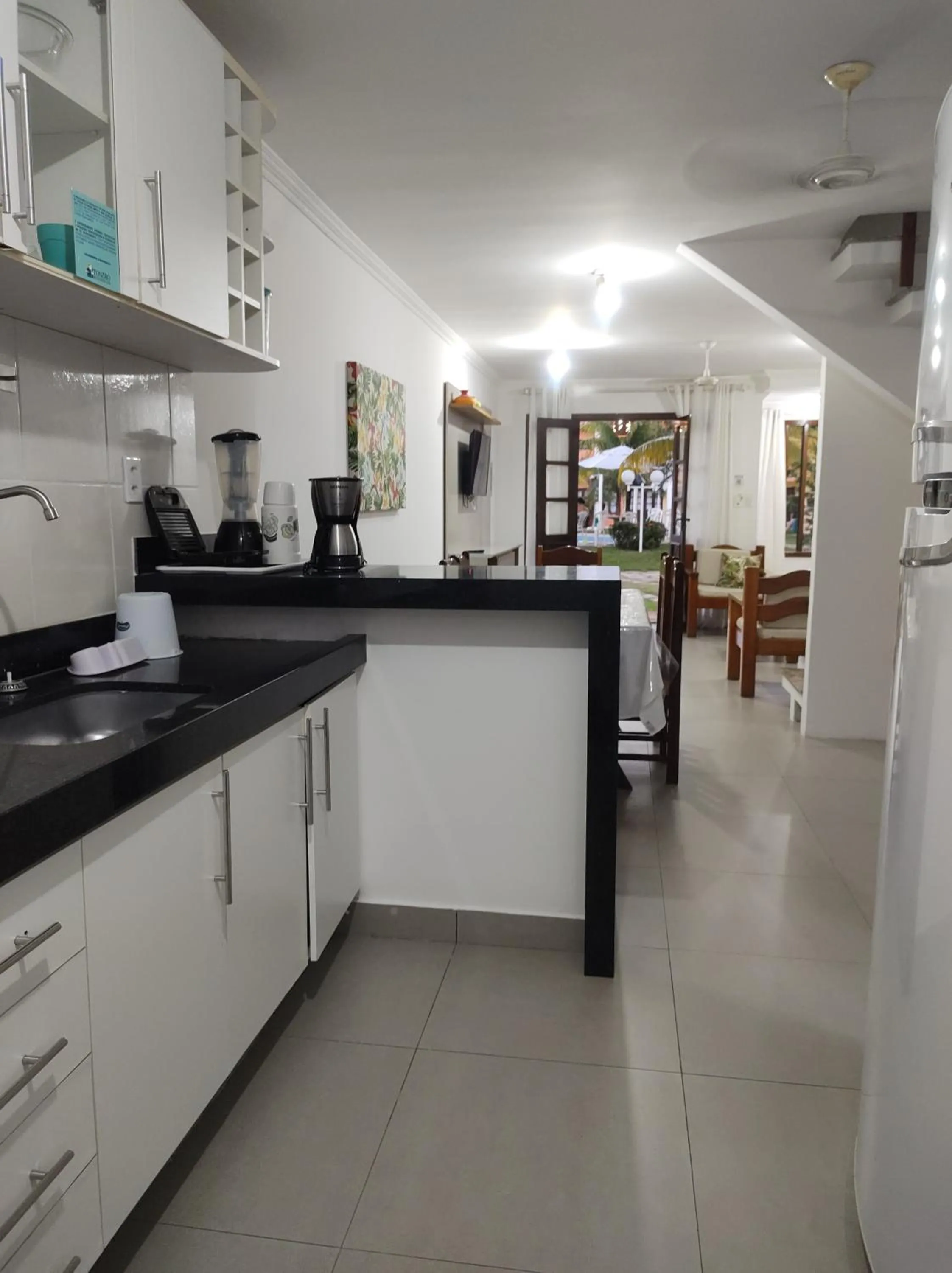 kitchen in Casa Praia de Taperapuan em Porto