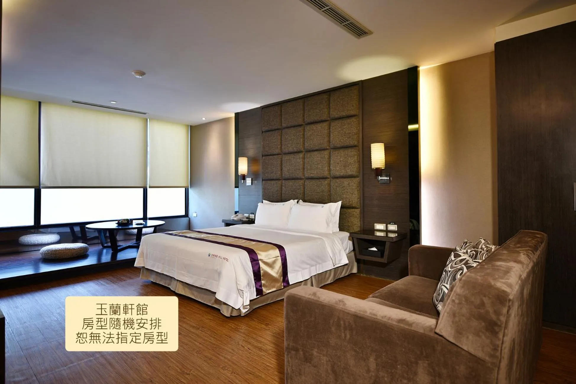 Bedroom, Bed in Spring Hill Resort