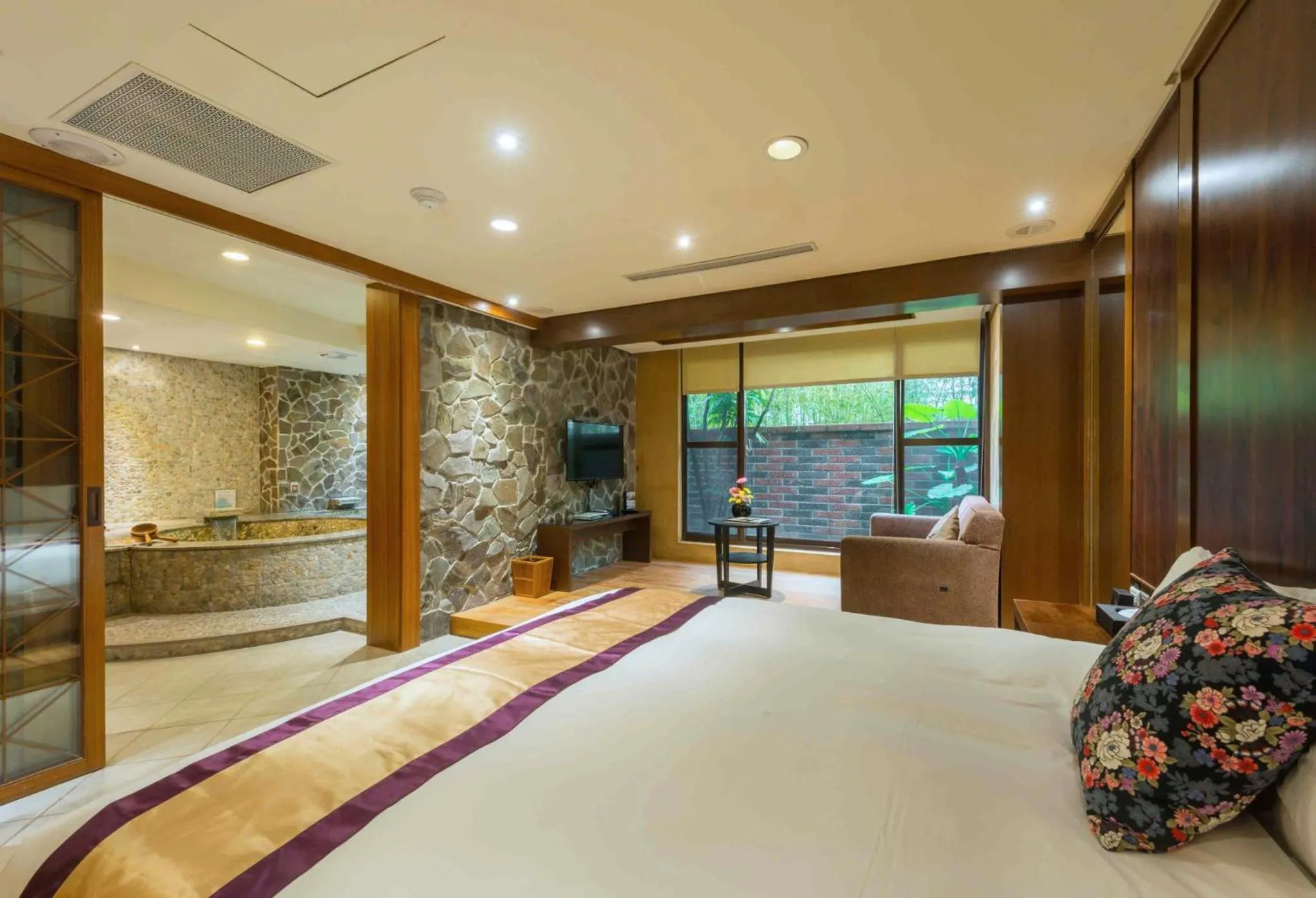 Bed in Spring Hill Resort