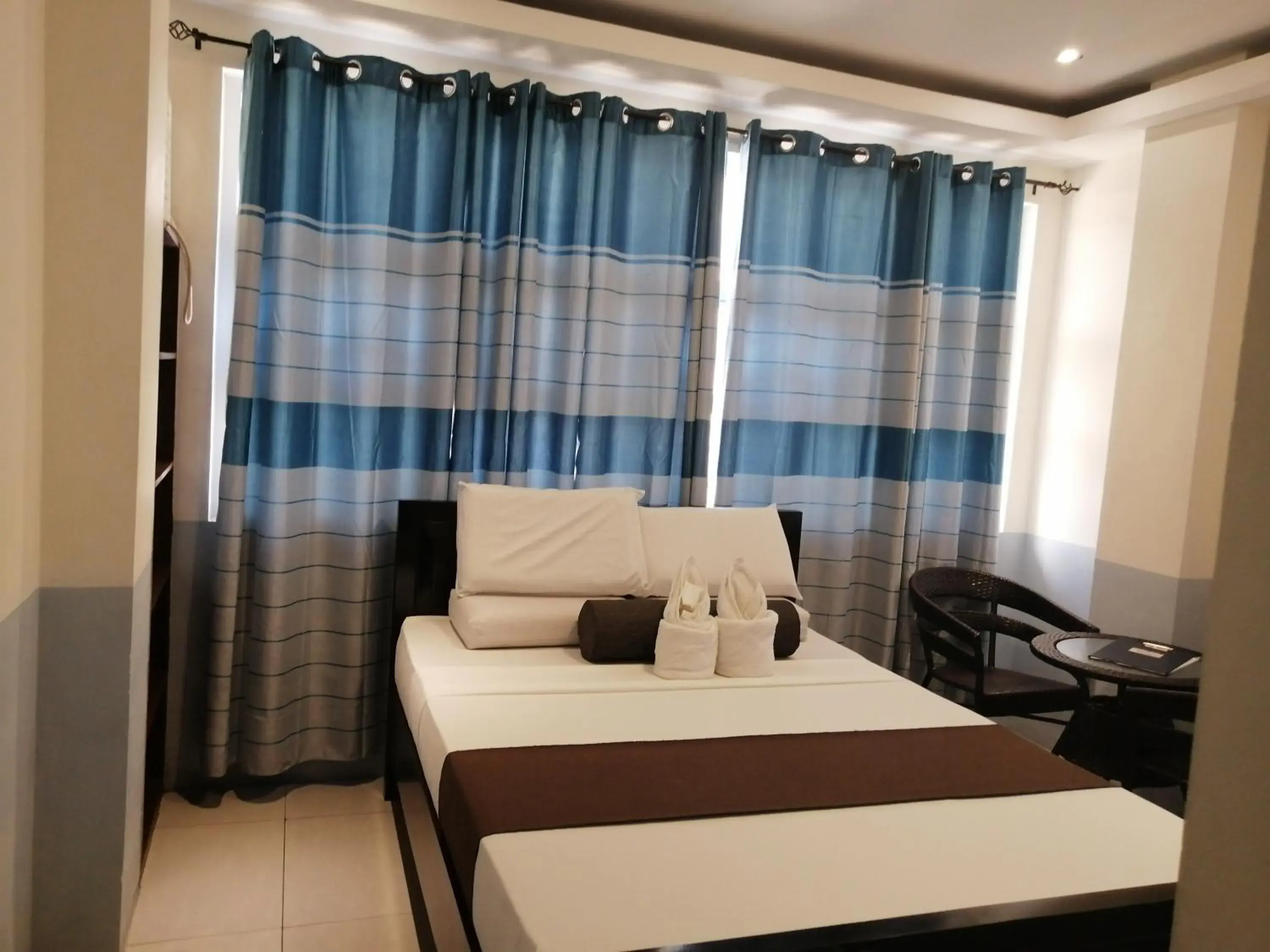 Bed in RedDoorz @ Bansud Oriental Mindoro Bed in RedDoorz @ Bansud Oriental Mindoro