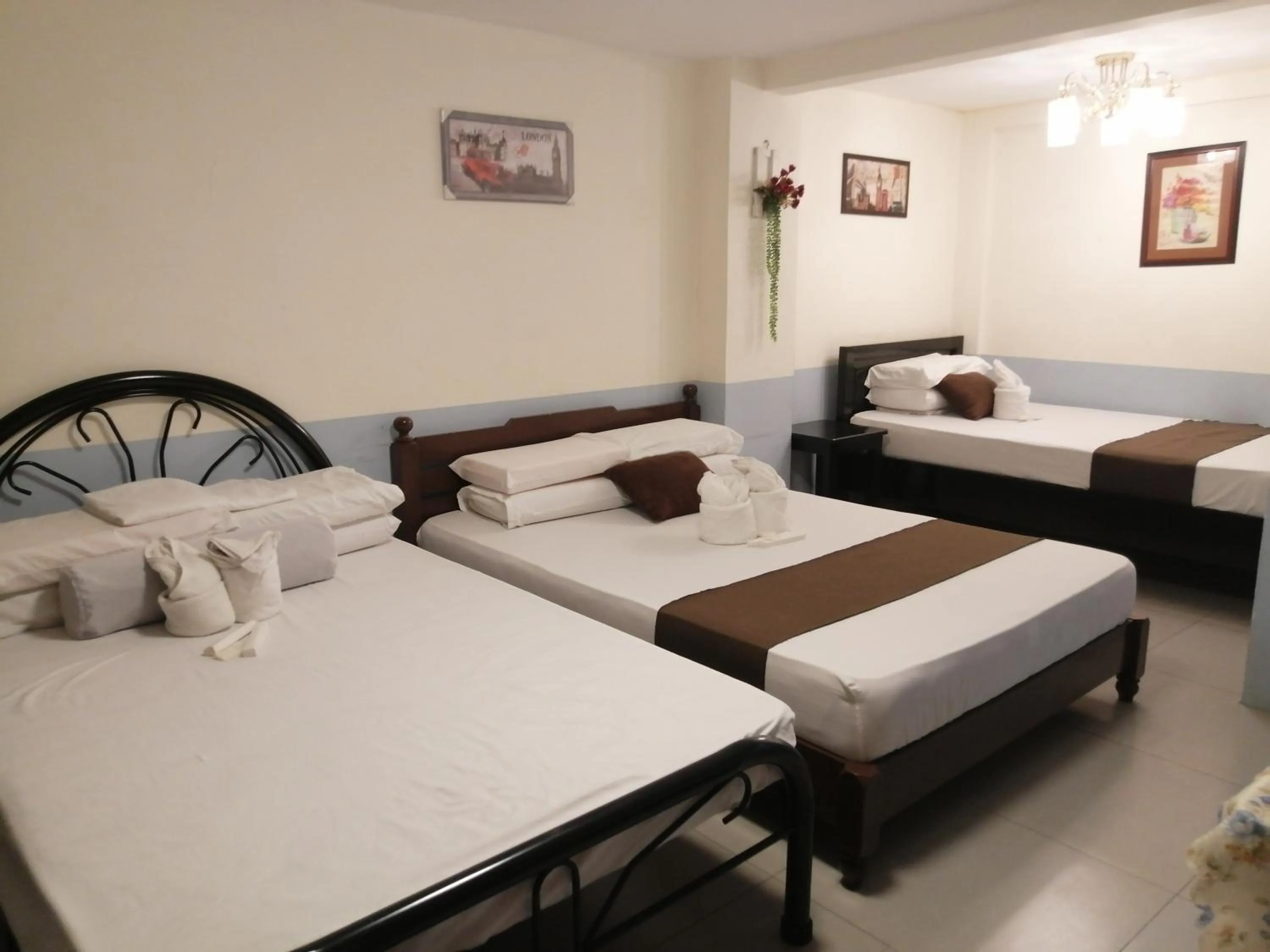 Bed in RedDoorz @ Bansud Oriental Mindoro