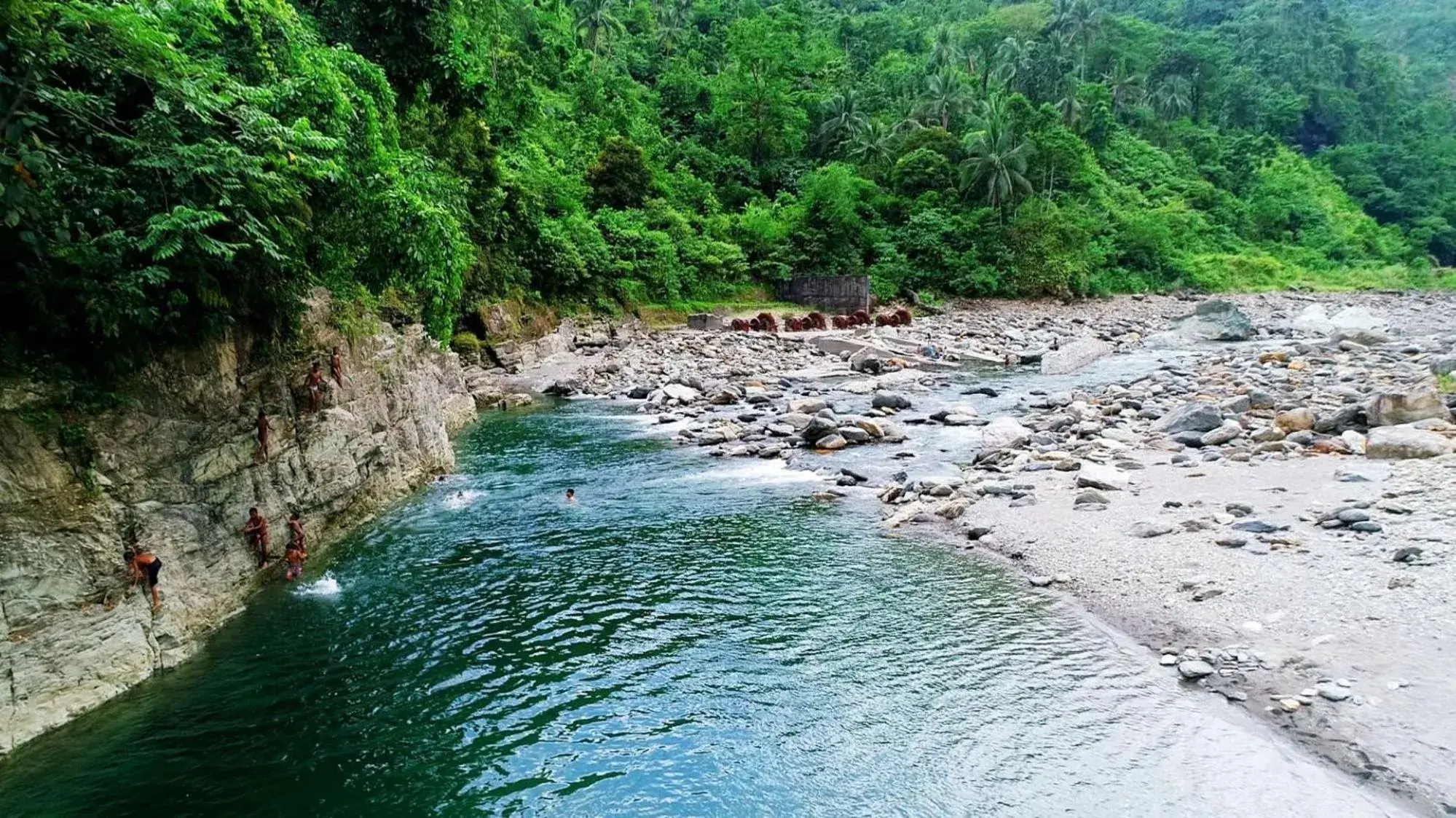 River view in RedDoorz @ Bansud Oriental Mindoro River view in RedDoorz @ Bansud Oriental Mindoro