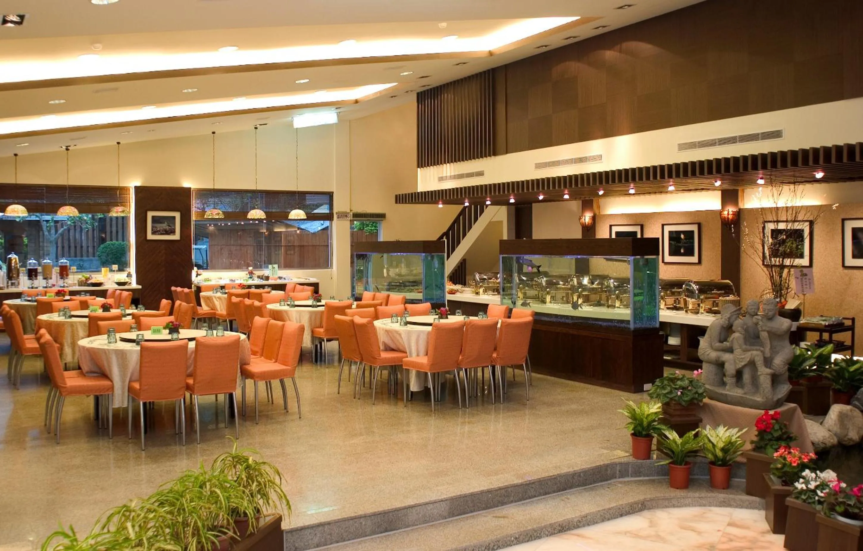 Restaurant/places to eat in Atunas Holiday Country