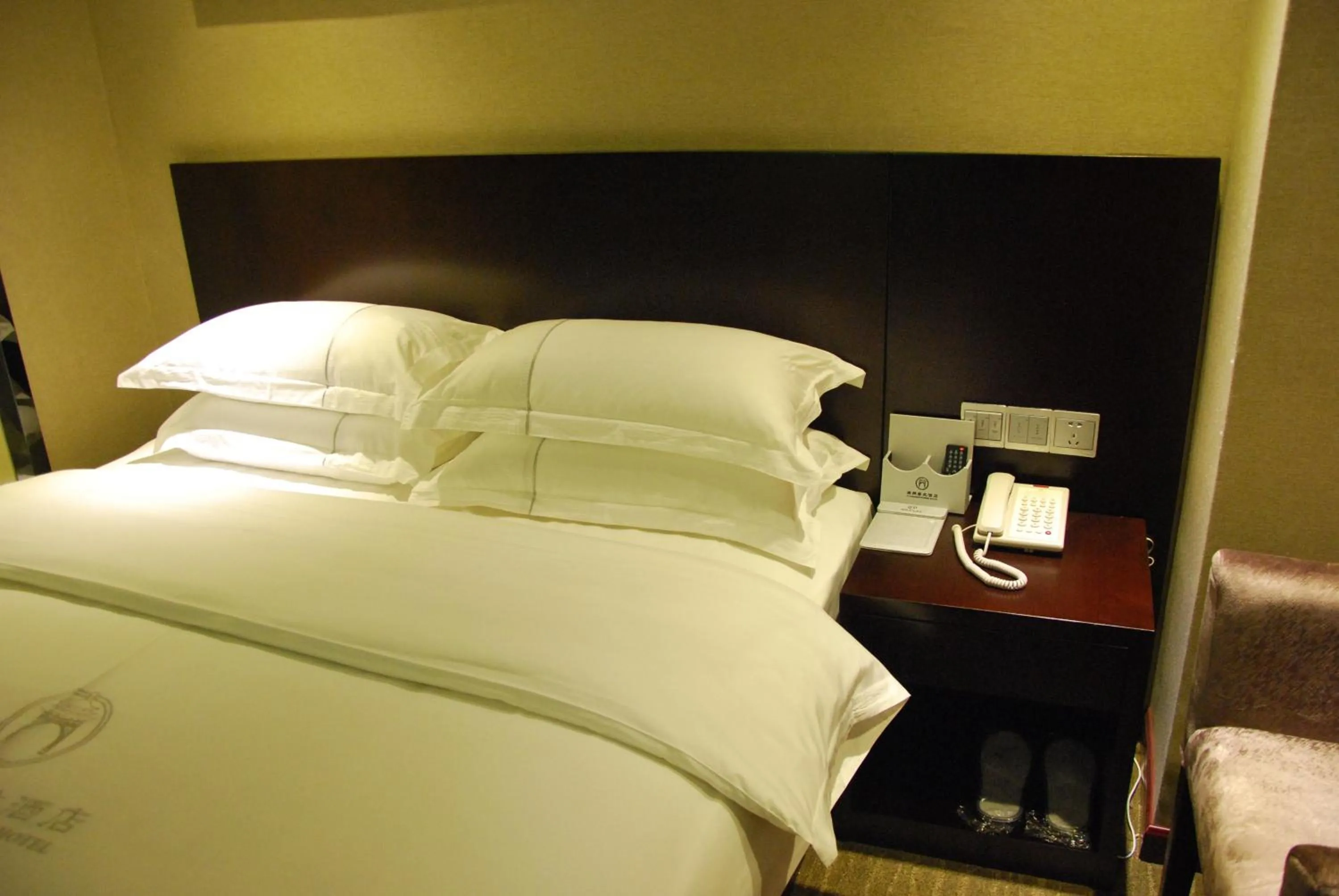 bunk bed, Bed in Slowcom┃Yuebei Hotel （Guangzhou Provincial Government)