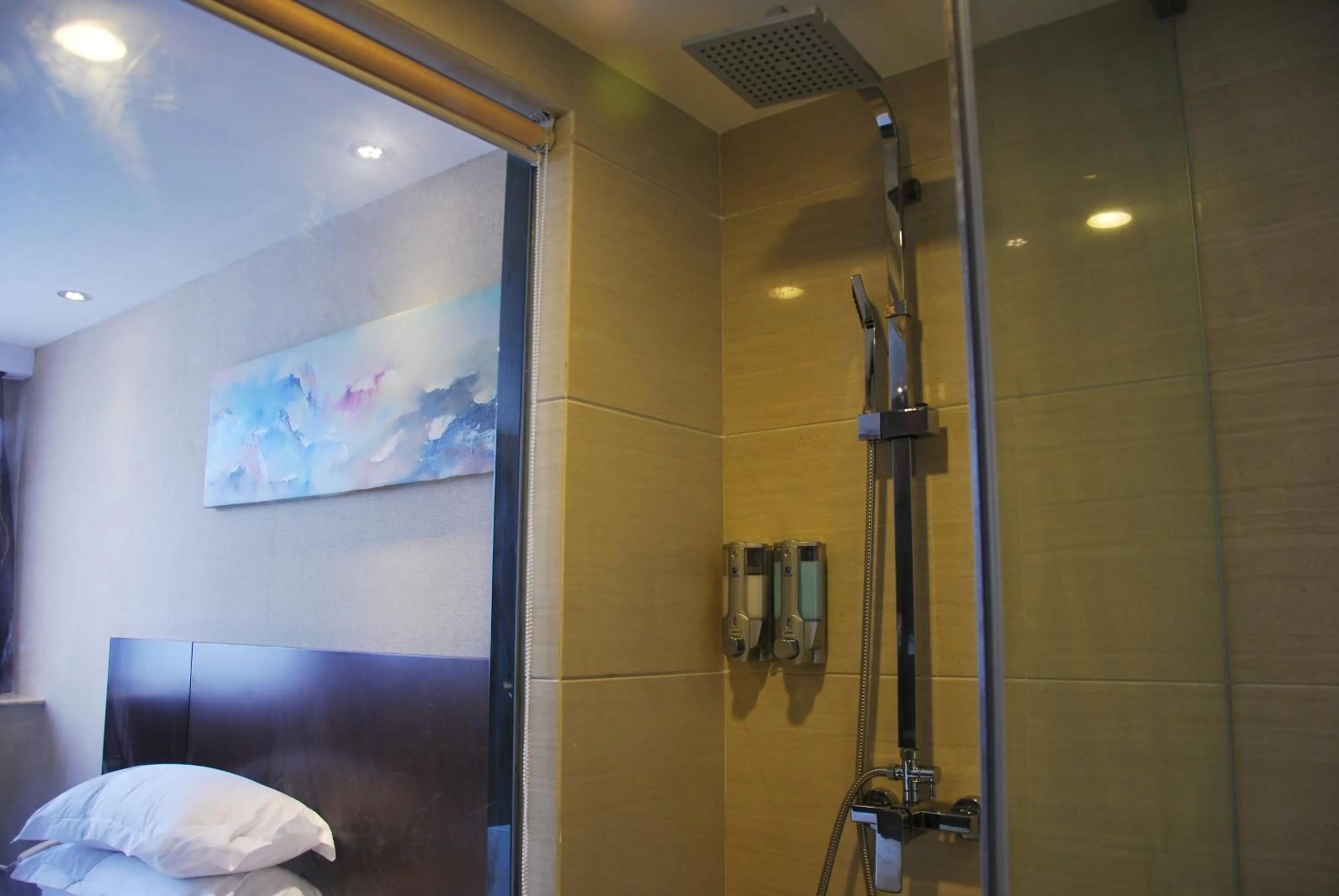 Shower in Slowcom┃Yuebei Hotel （Guangzhou Provincial Government)