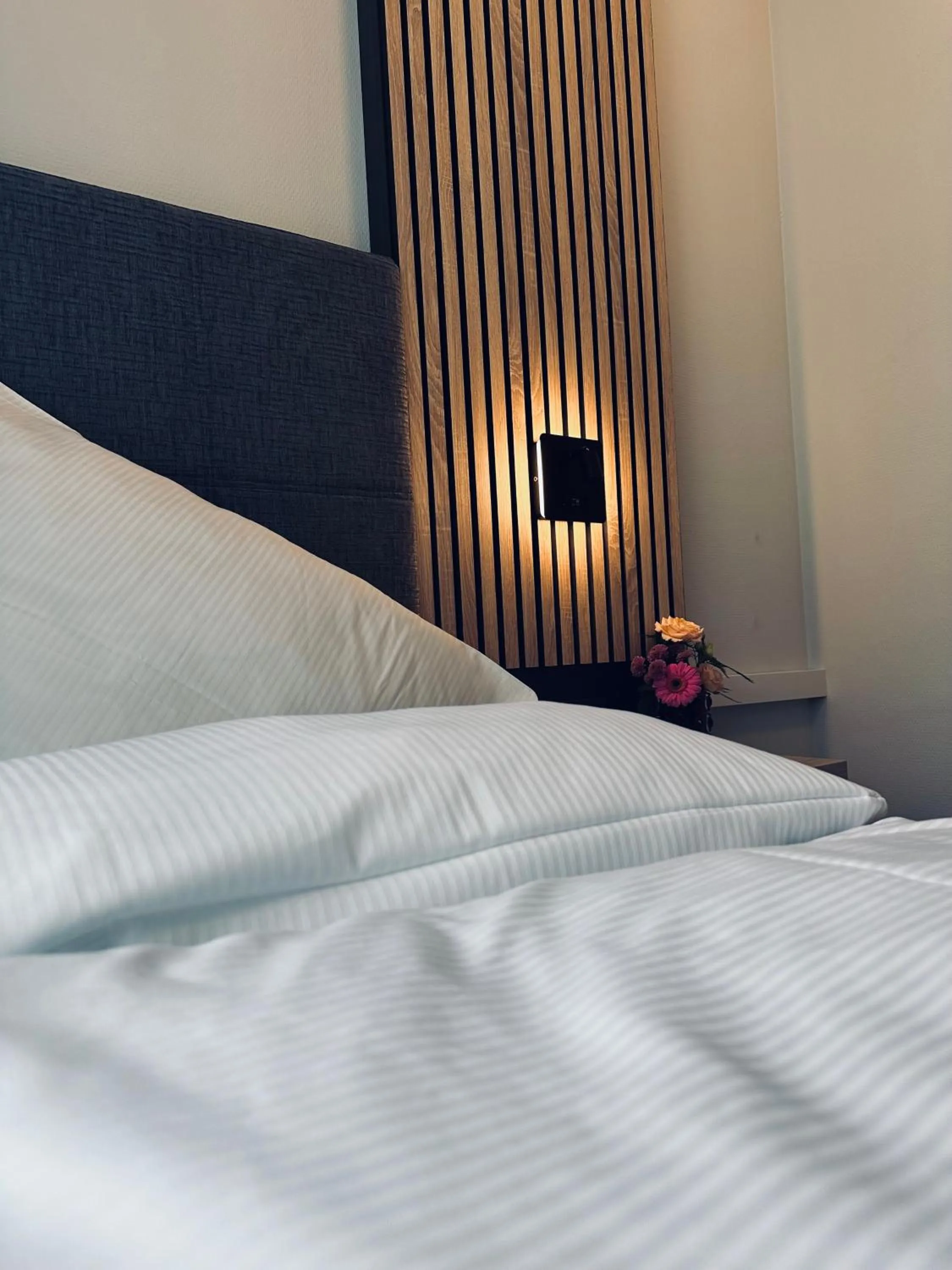 Bed in Hotel Stadt Emmerich