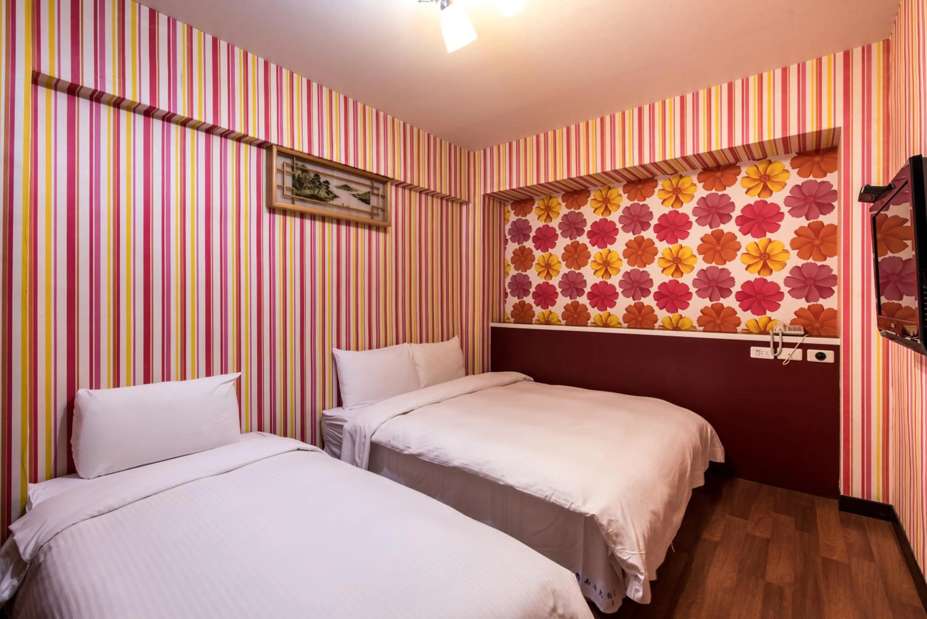 TV and multimedia, Bed in Hotel South Sea