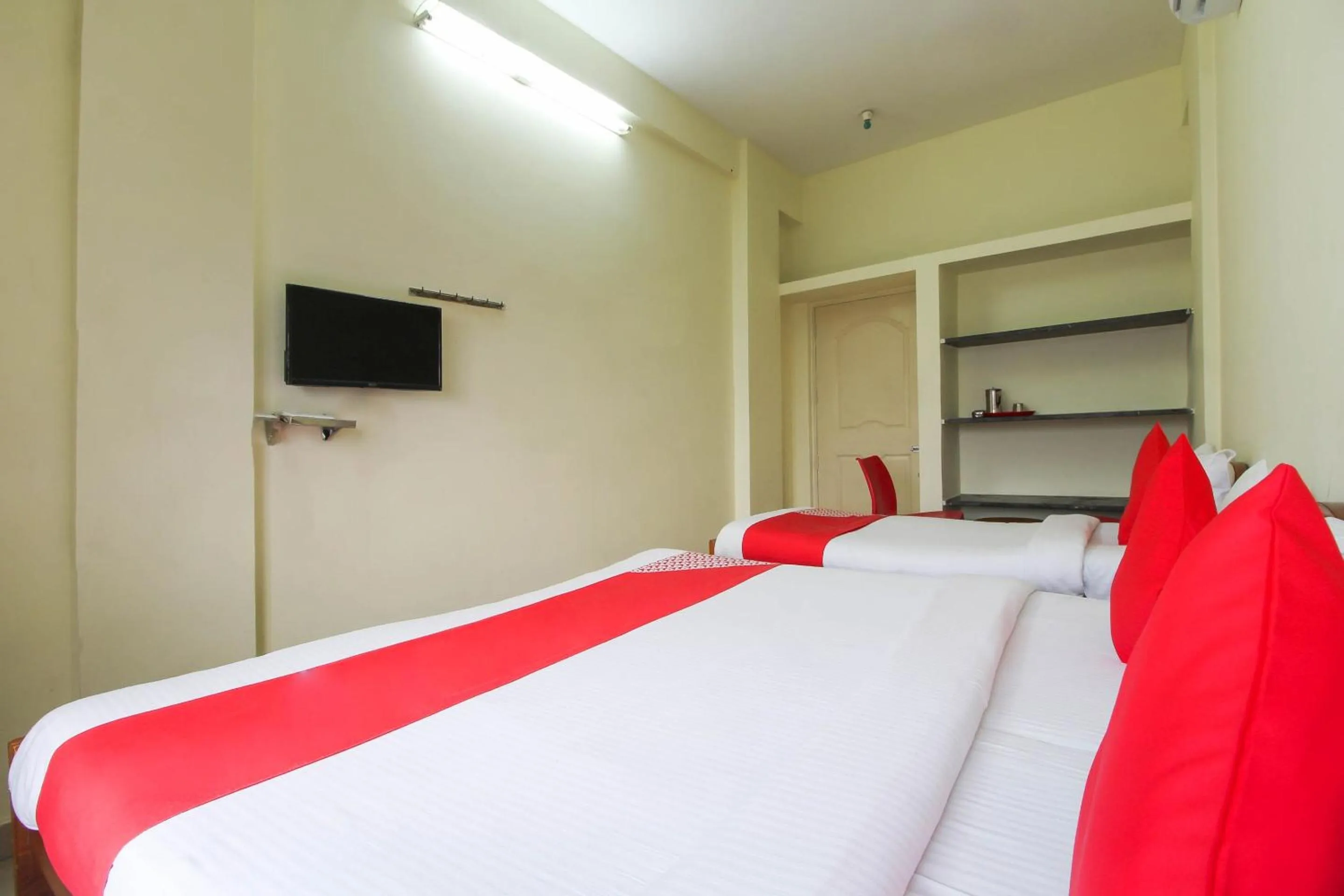 Bedroom, Bed in Hotel O Royal Residency