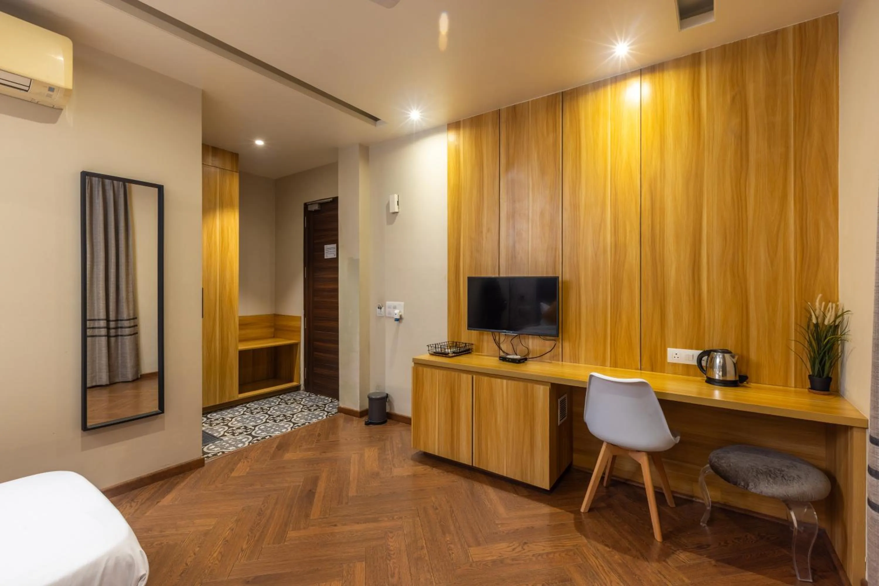 Photo of the whole room in Kohsa7