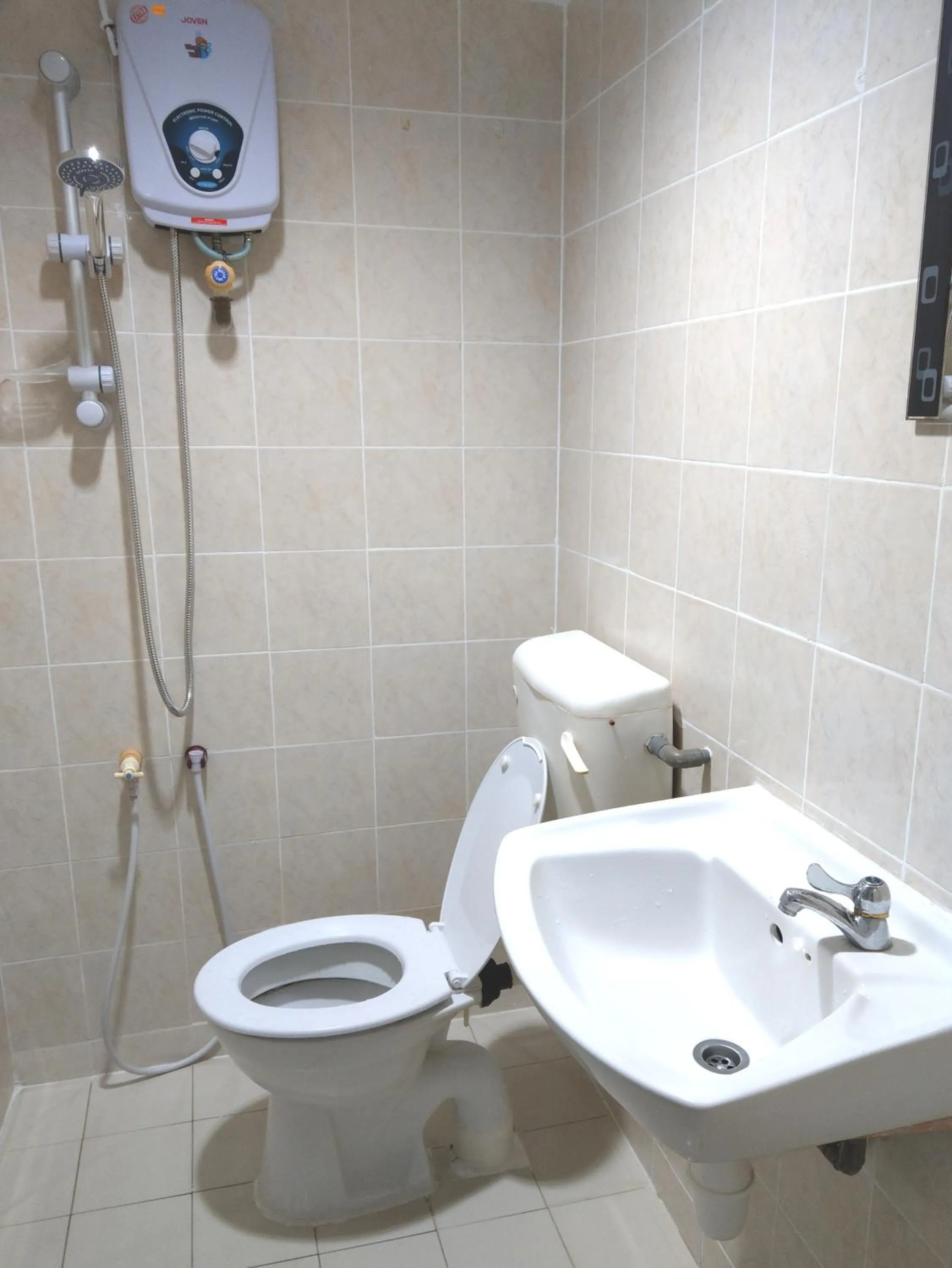Triple Room with Bathroom in ENE Inn