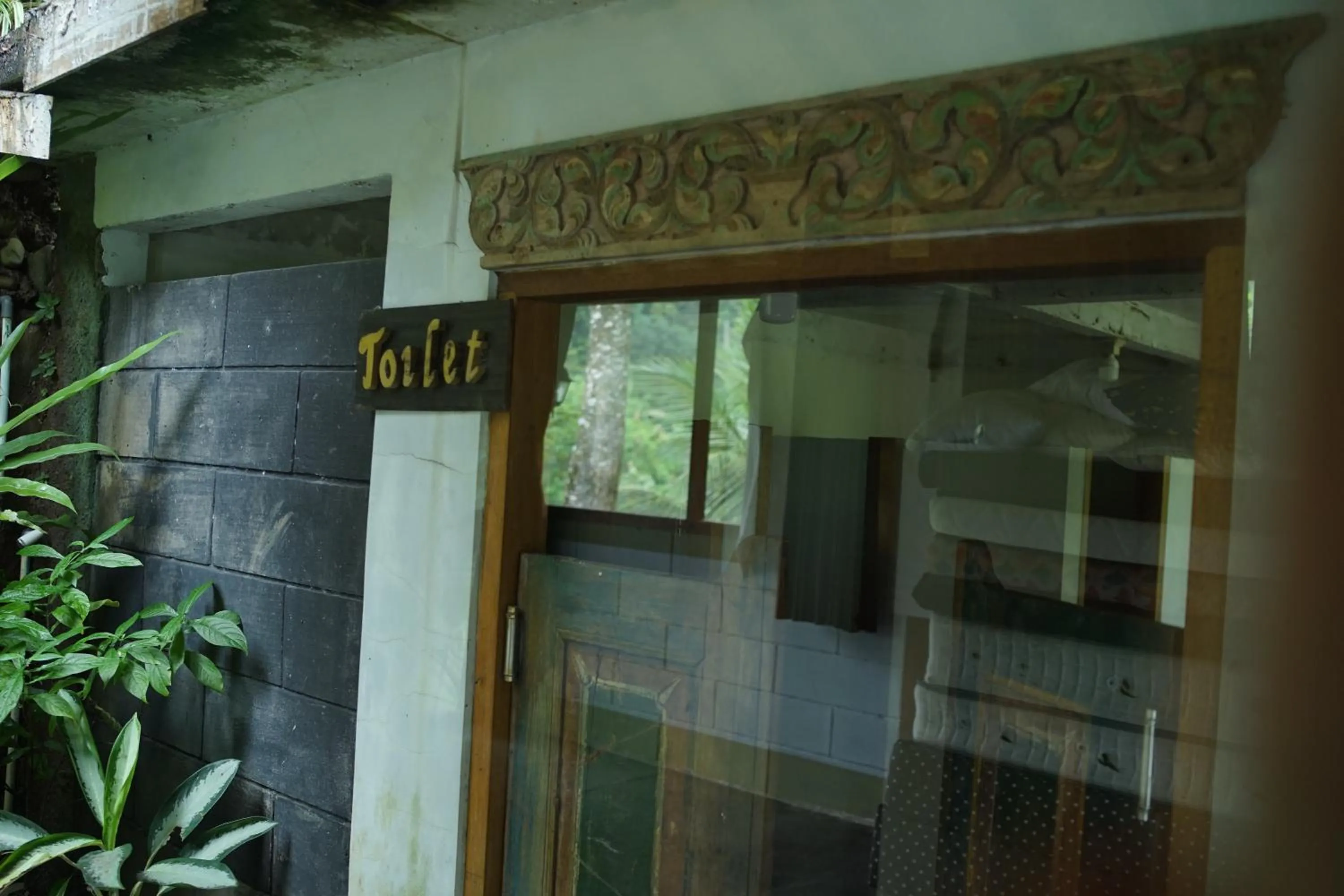 Tirta Arsanta Hot Springs & Villa