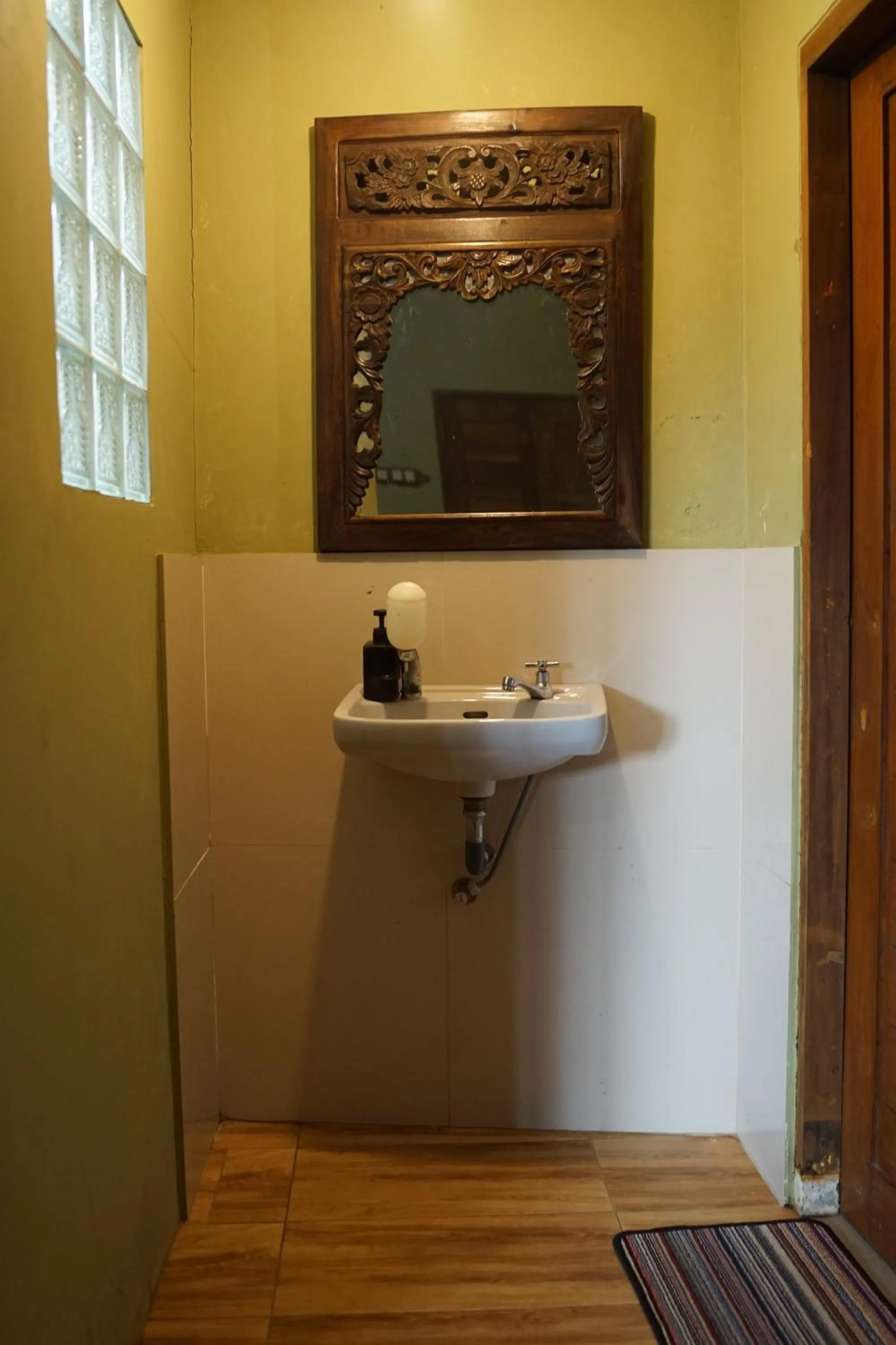 Tirta Arsanta Hot Springs & Villa