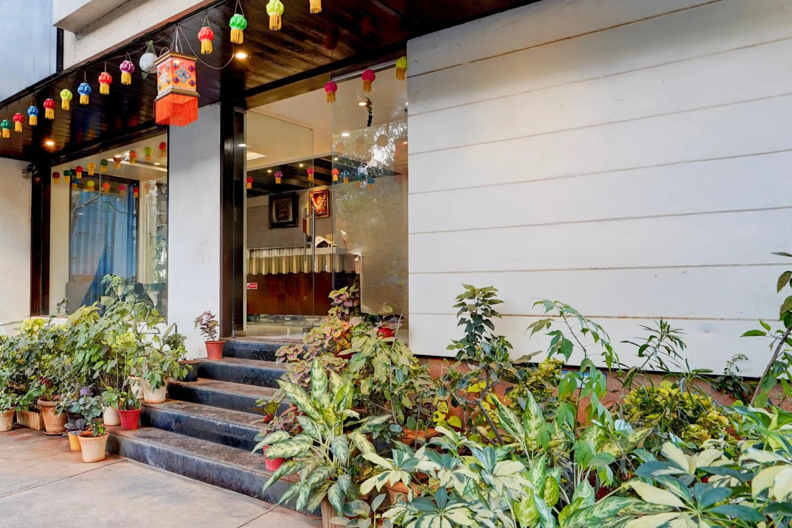 Facade/entrance in Townhouse Oak Pune Railway Station Formerly Kapil Residency