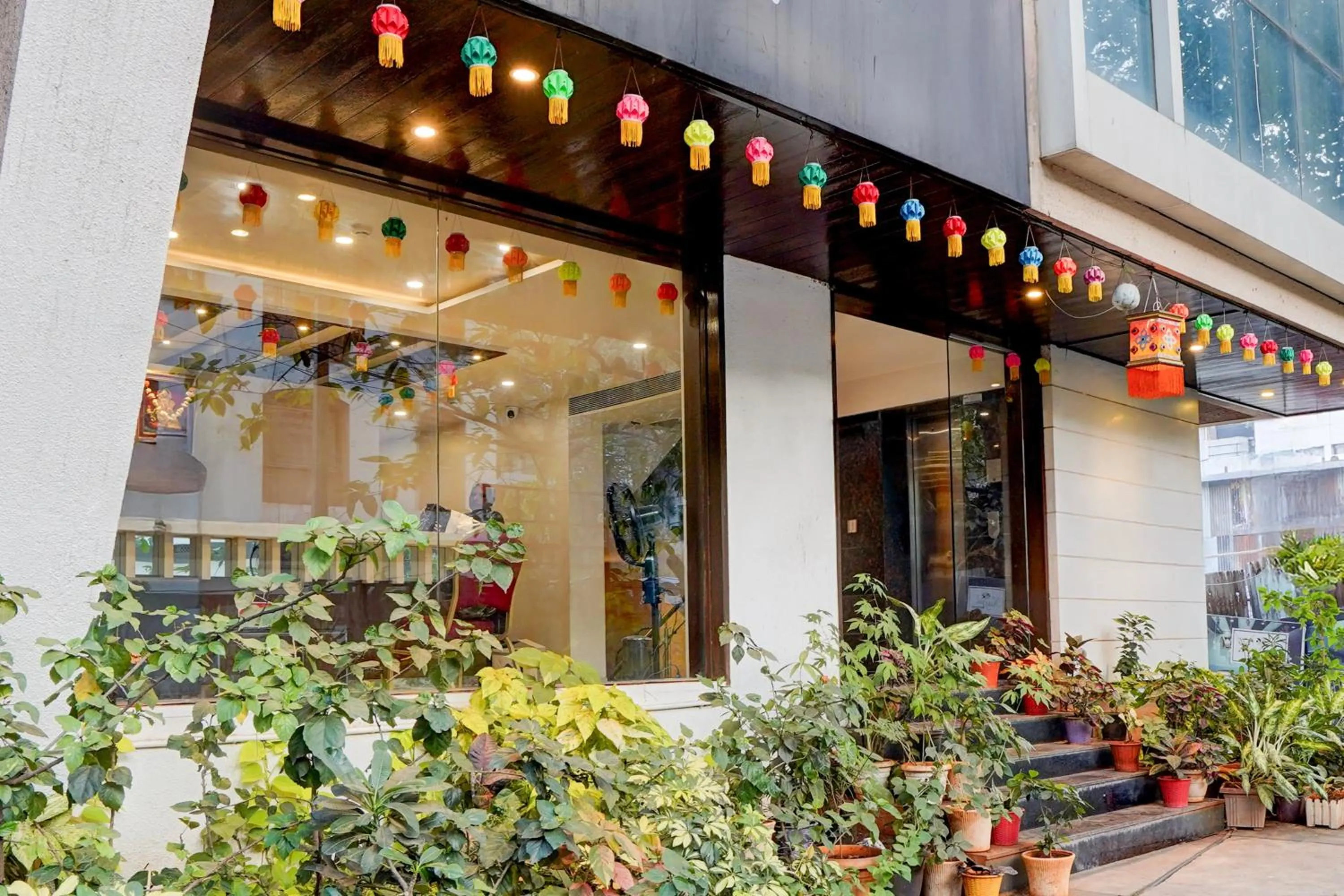 Facade/entrance in Townhouse Oak Pune Railway Station Formerly Kapil Residency