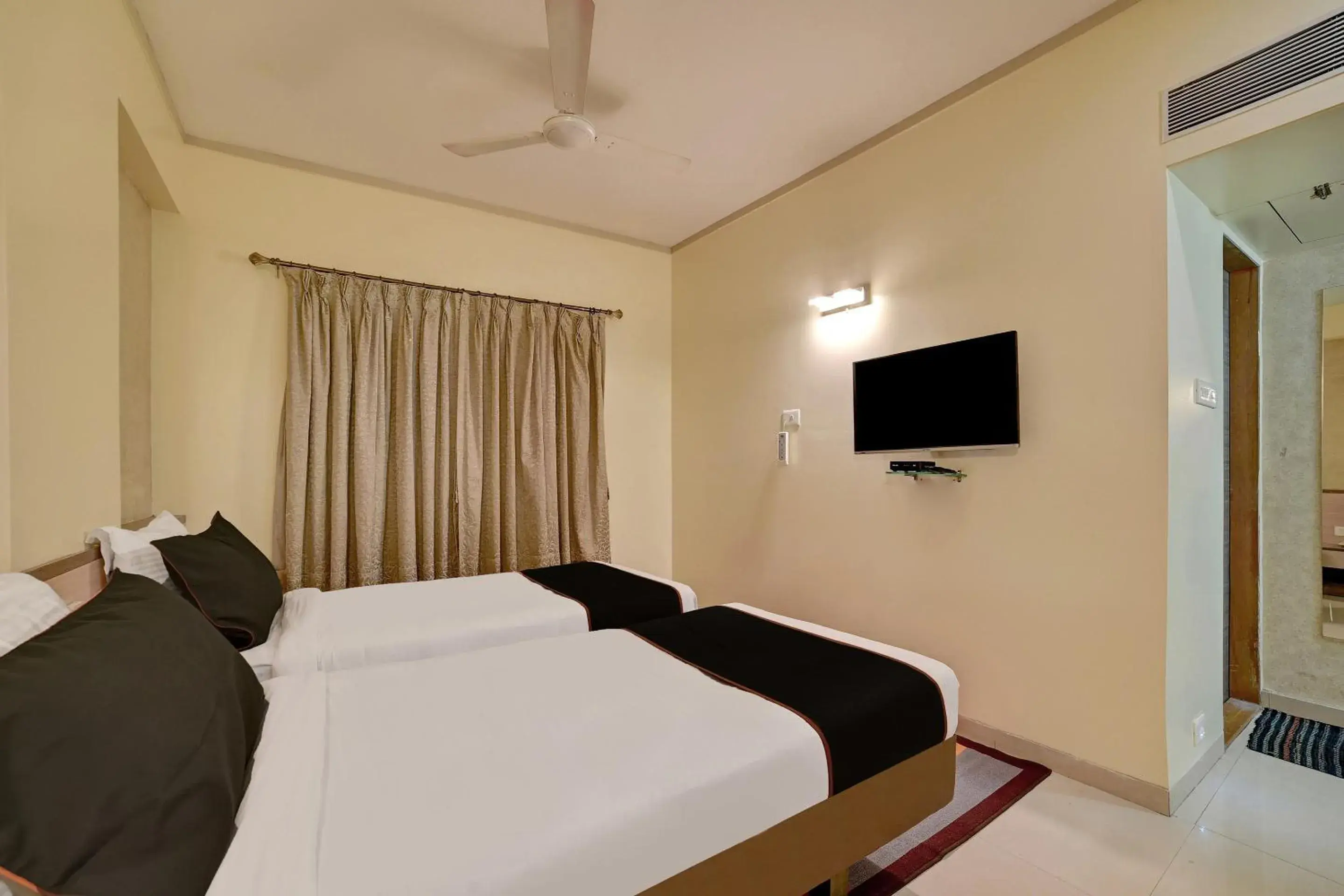 Bedroom, Bed in Collection O Kapil Residency Parage Chowk Near Lal Mahal Bedroom, Bed in Collection O Kapil Residency Parage Chowk Near Lal Mahal