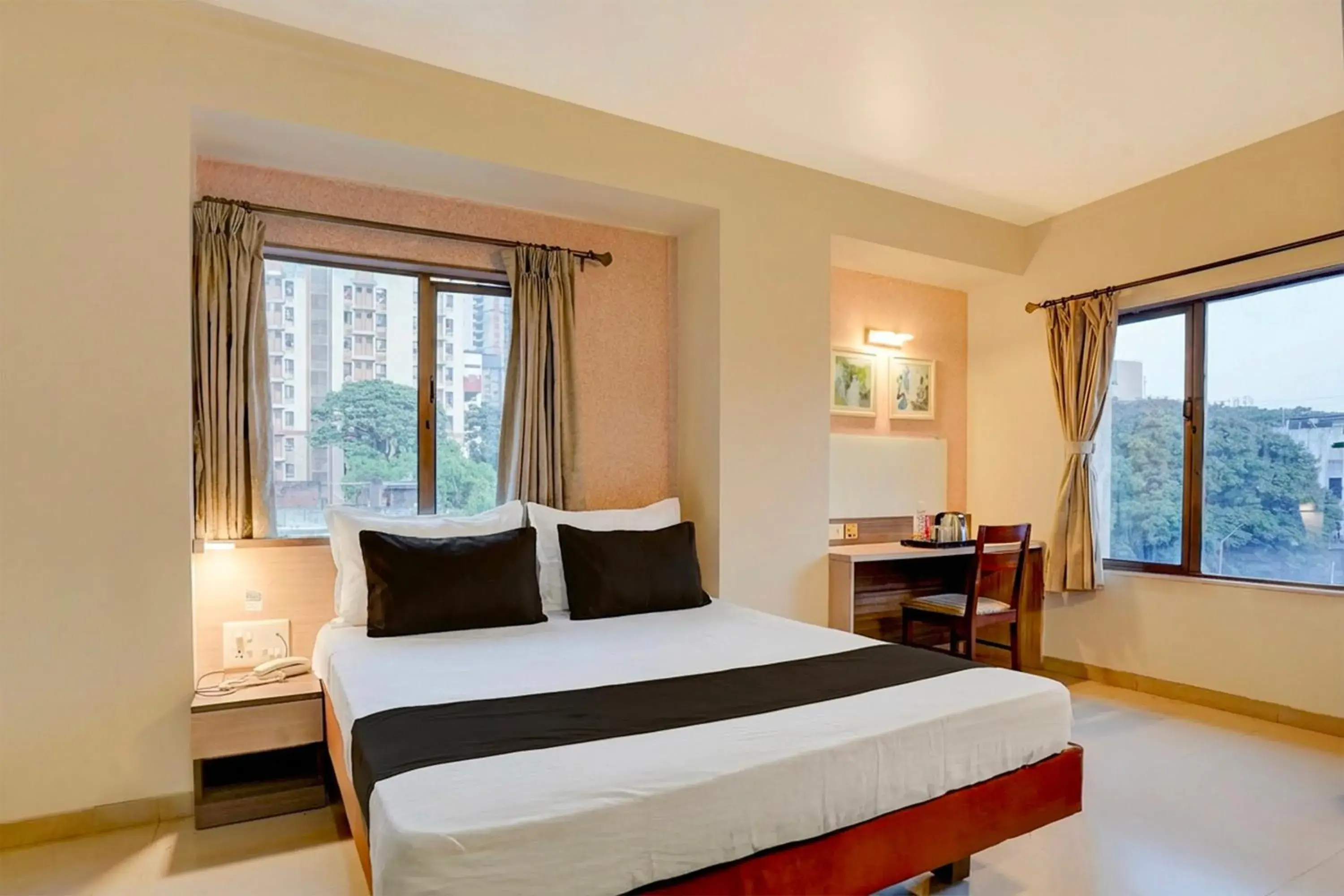 Bedroom, Bed in Townhouse Oak Pune Railway Station Formerly Kapil Residency Bedroom, Bed in Townhouse Oak Pune Railway Station Formerly Kapil Residency