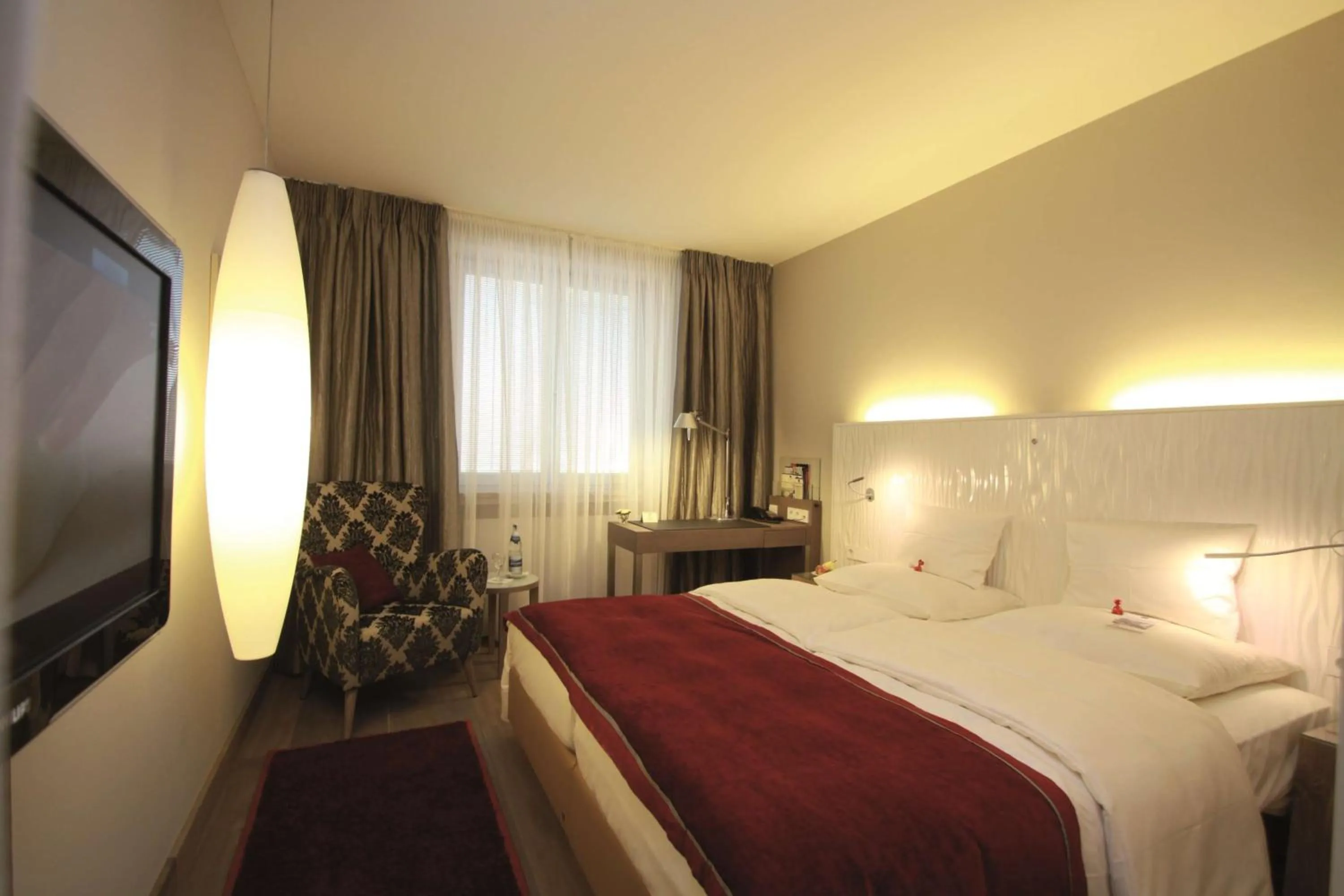 Bedroom, Bed in Hotel Victoria, BW Signature Collection