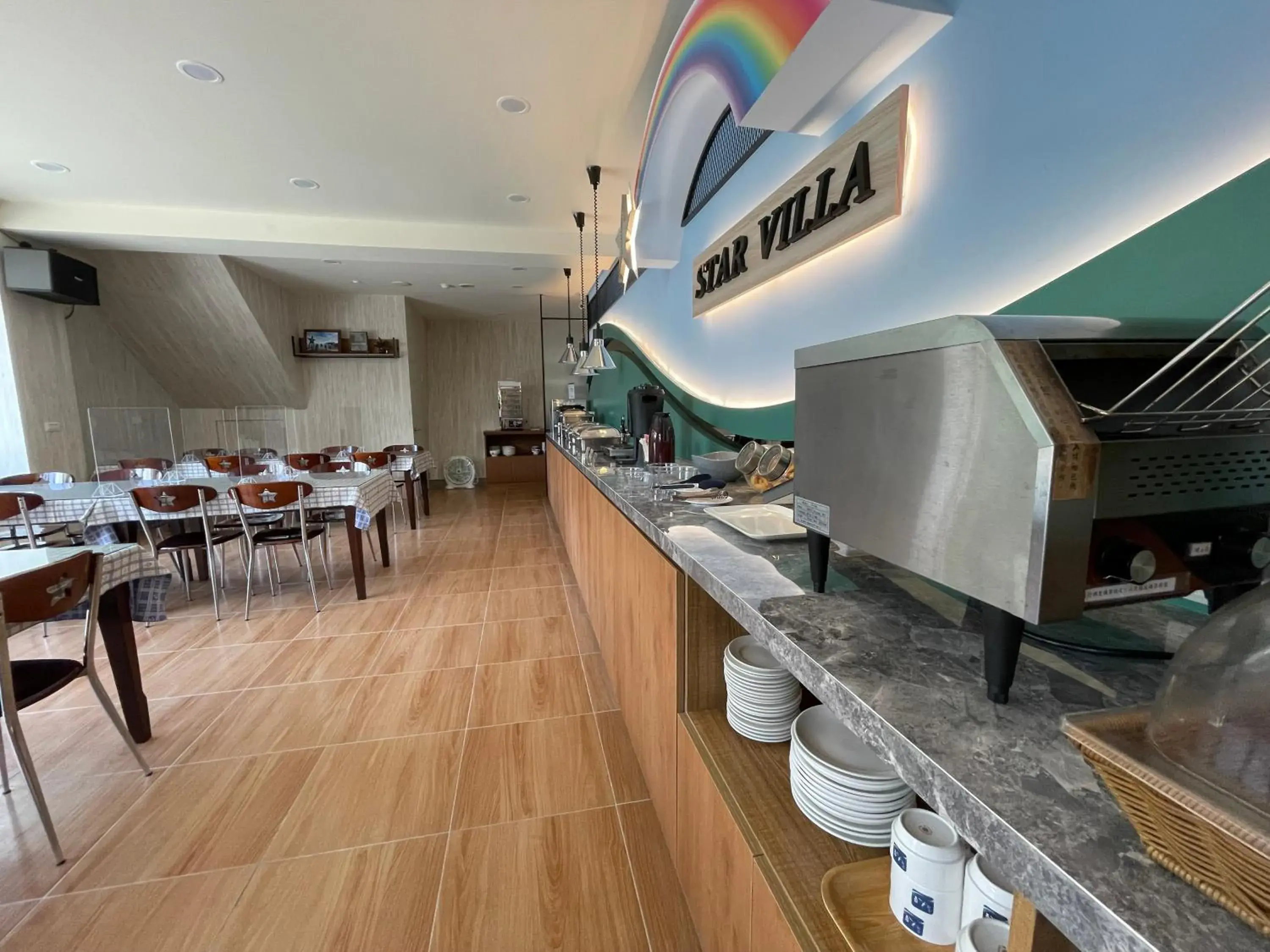 Restaurant/places to eat in Star Villa Restaurant/places to eat in Star Villa