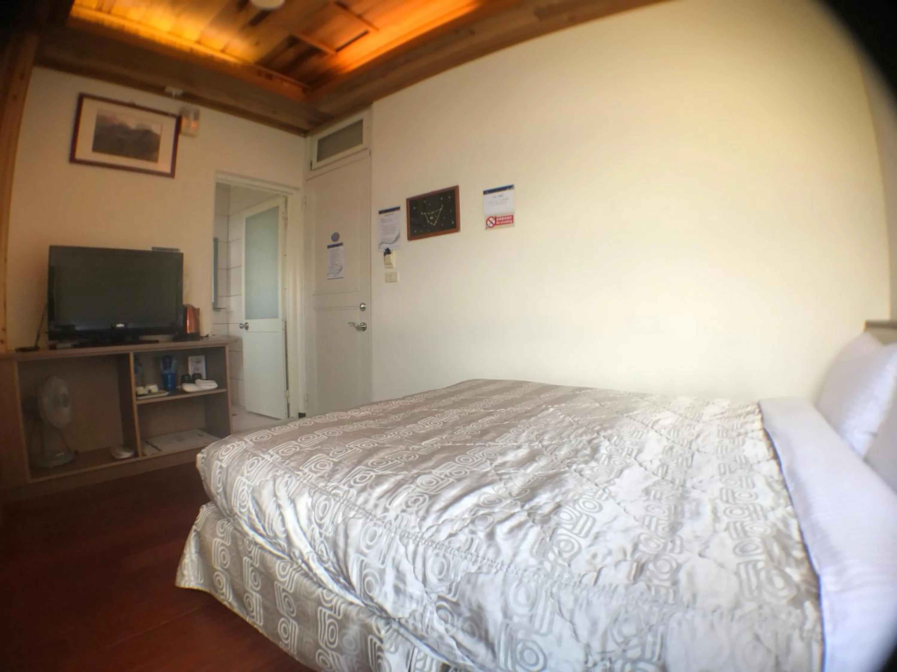 Photo of the whole room, Bed in Star Villa