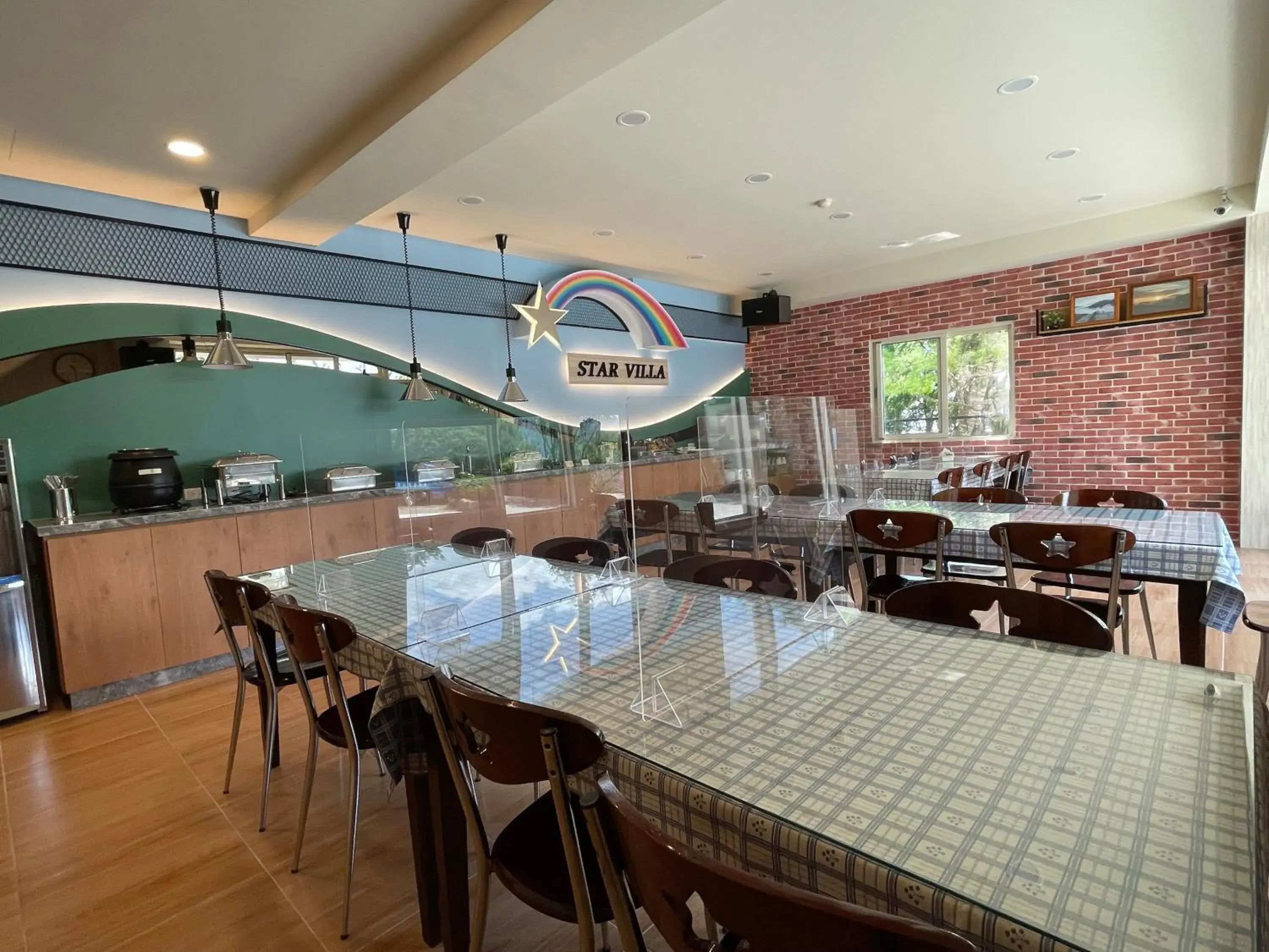 Restaurant/places to eat in Star Villa Restaurant/places to eat in Star Villa