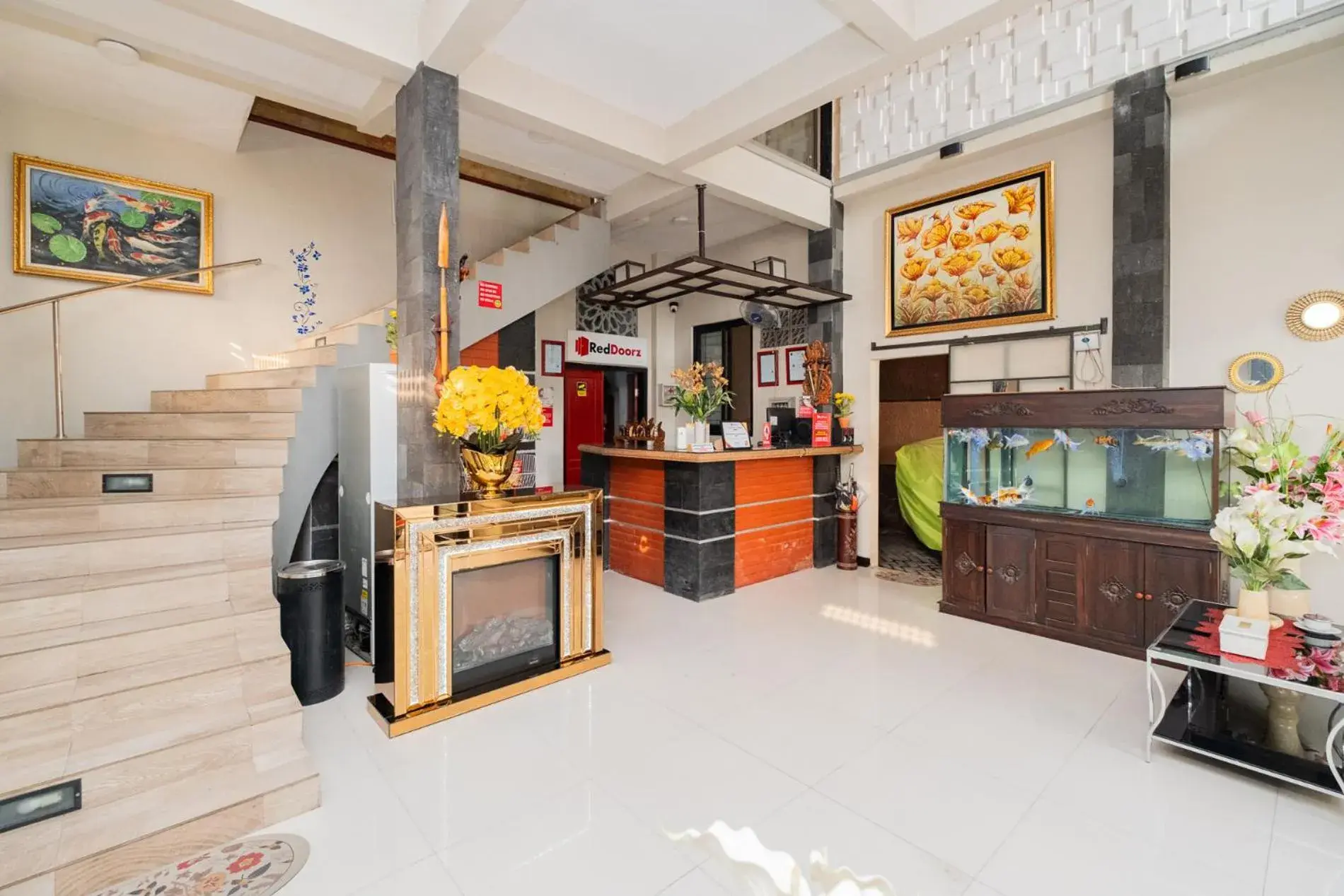 Lobby or reception in RedDoorz near Kampung Inggris Pare Lobby or reception in RedDoorz near Kampung Inggris Pare