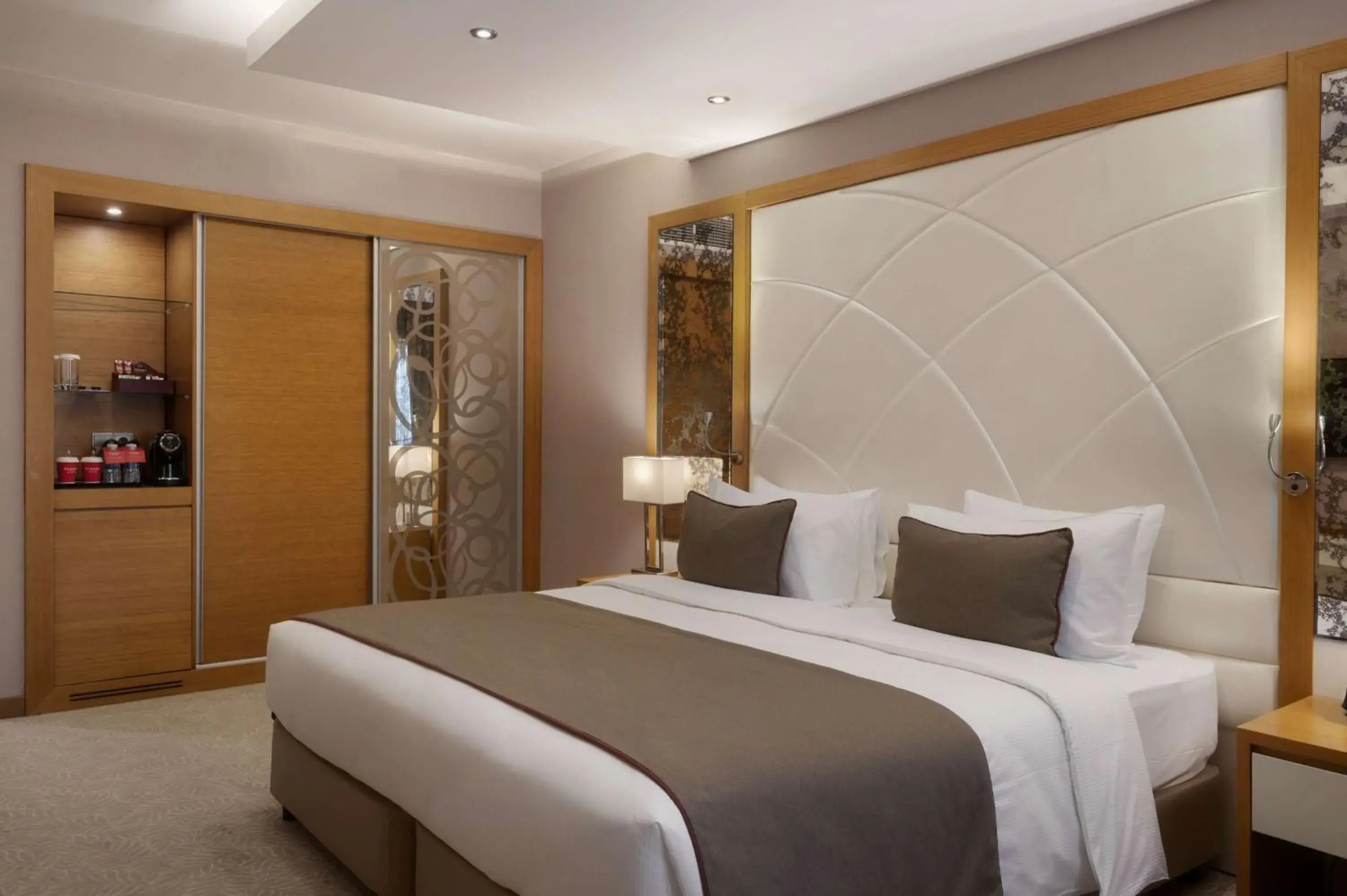 Photo of the whole room, Bed in Ramada by Wyndham Erbil Gulan Street Photo of the whole room, Bed in Ramada by Wyndham Erbil Gulan Street