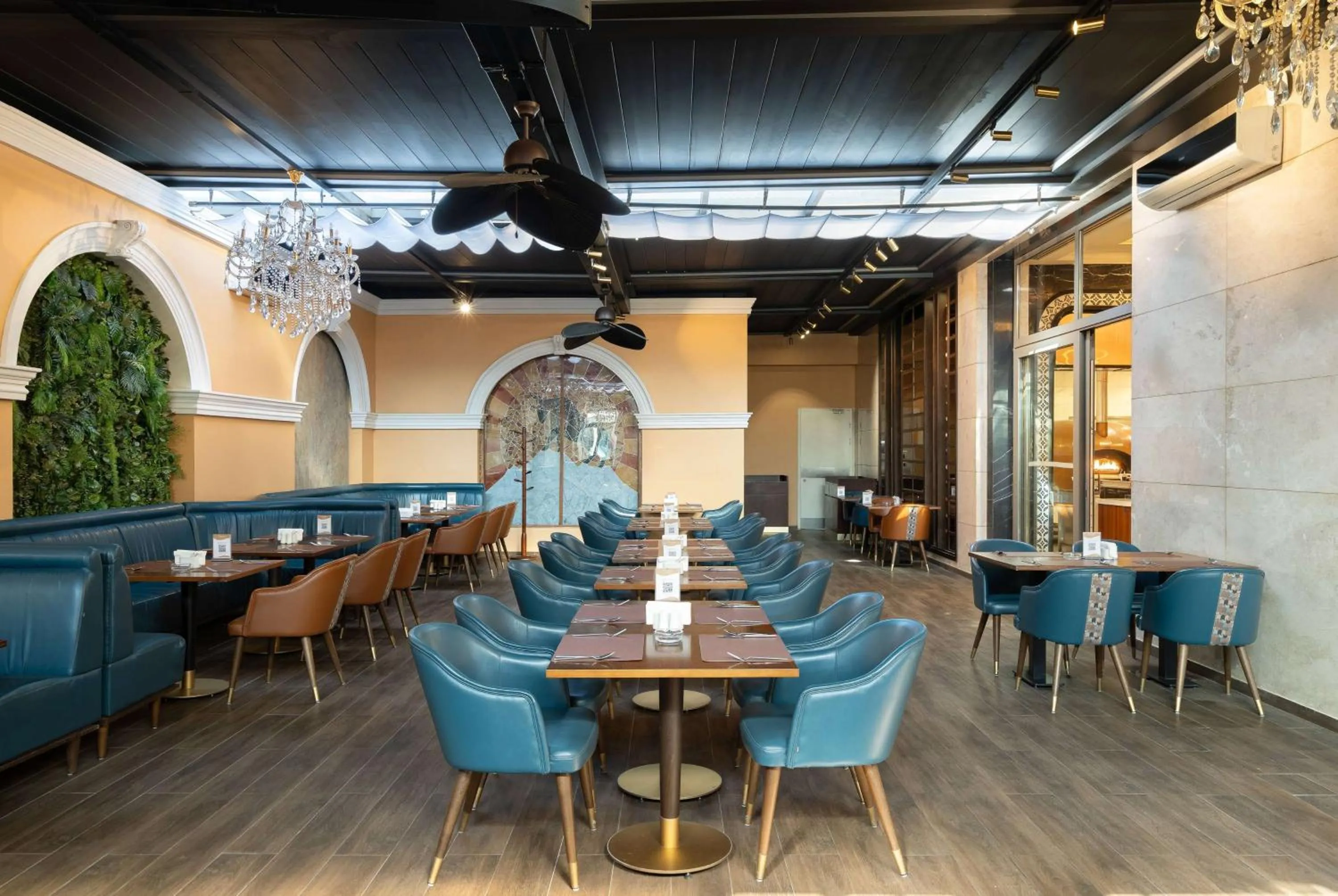 Restaurant/places to eat in Ramada by Wyndham Erbil Gulan Street