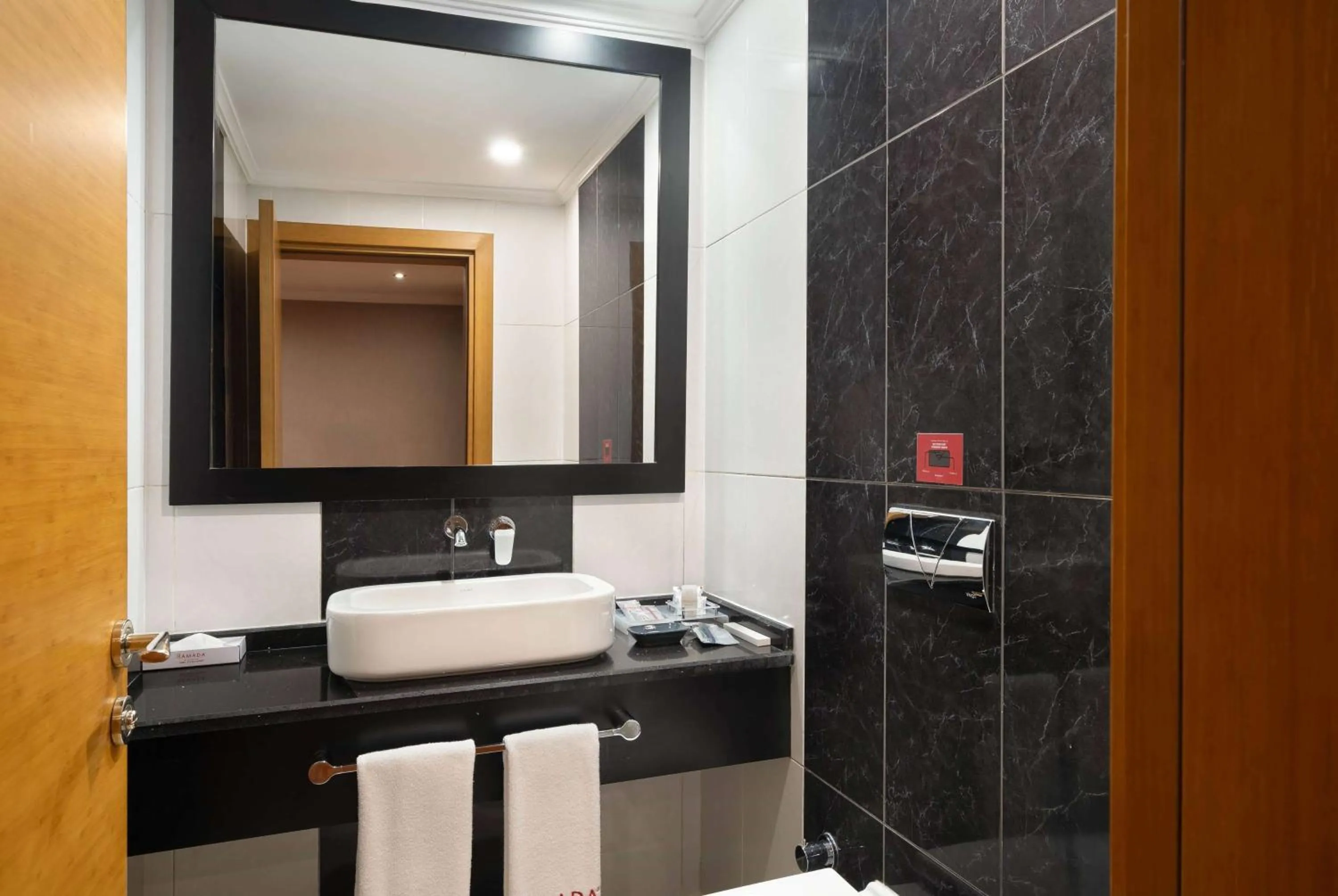 Bathroom in Ramada by Wyndham Erbil Gulan Street