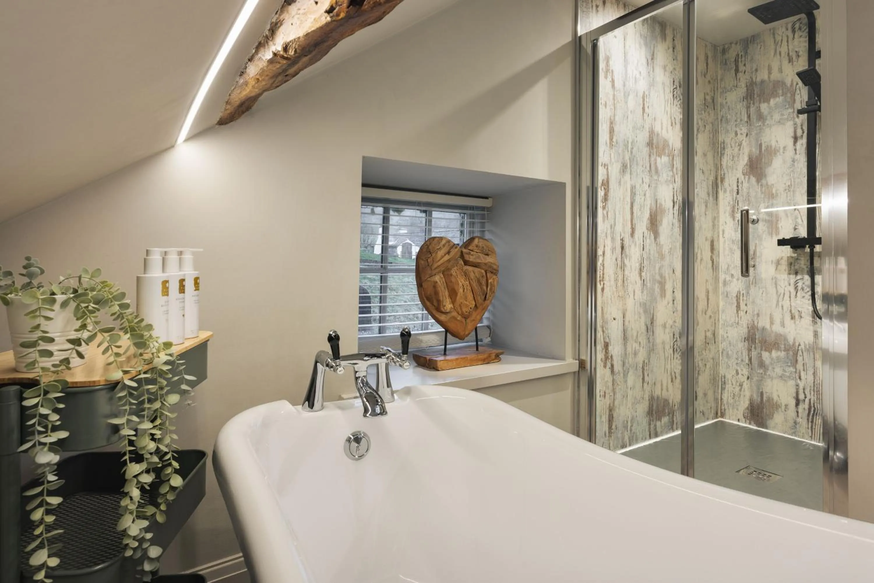 The Hive at Poppi-Red