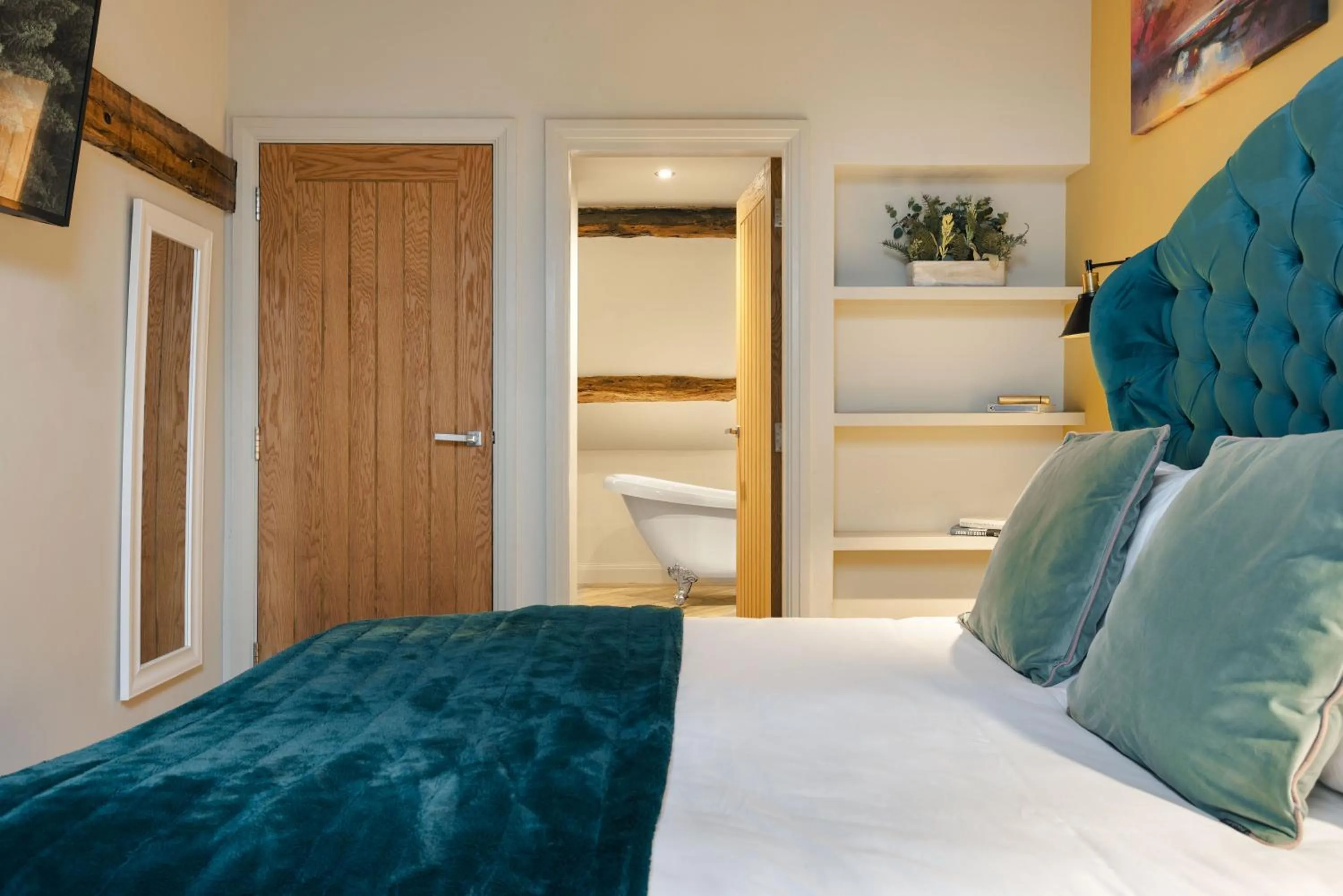 Bed in The Hive at Poppi-Red