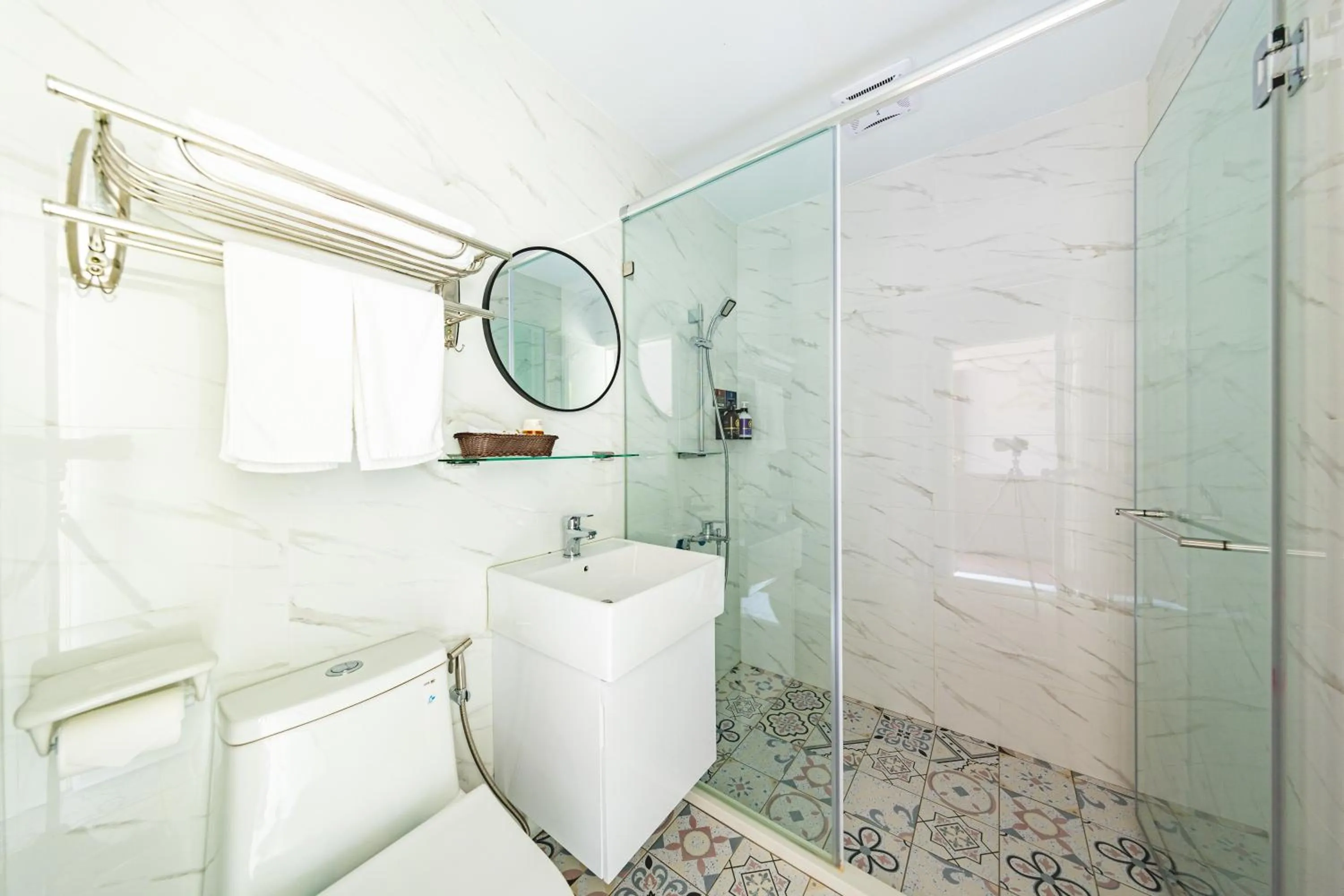 Shower in Julie's Garden, Cingjing - Fon Chin Homestay