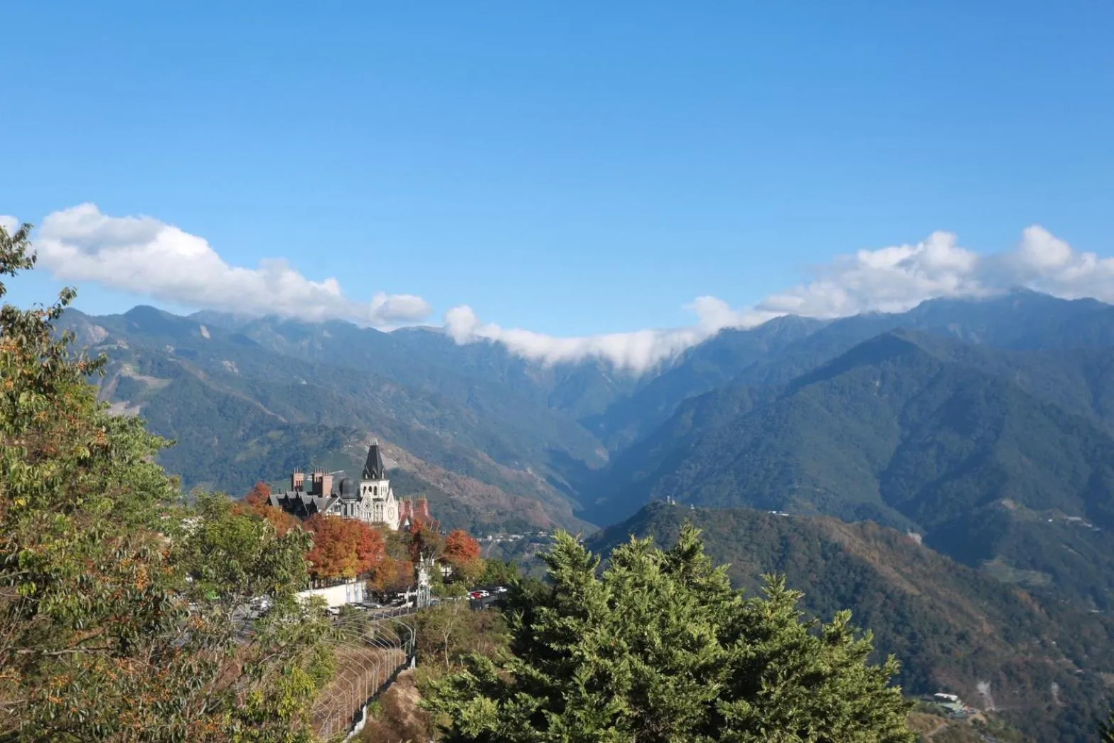 Natural landscape in Julie's Garden, Cingjing - Fon Chin Homestay