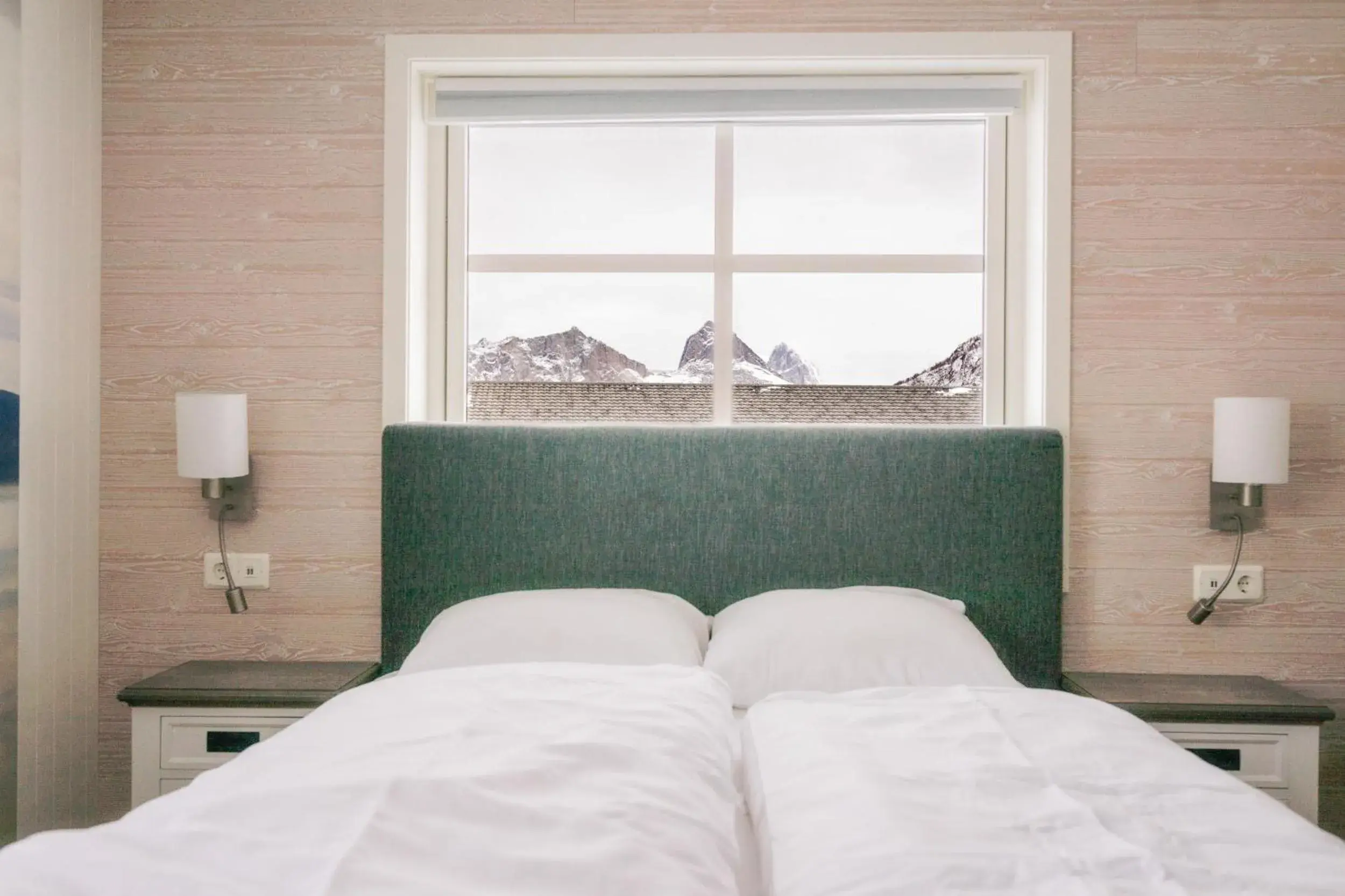 Double or Twin Room with Private Bathroom in Mefjord Brygge Double or Twin Room with Private Bathroom in Mefjord Brygge